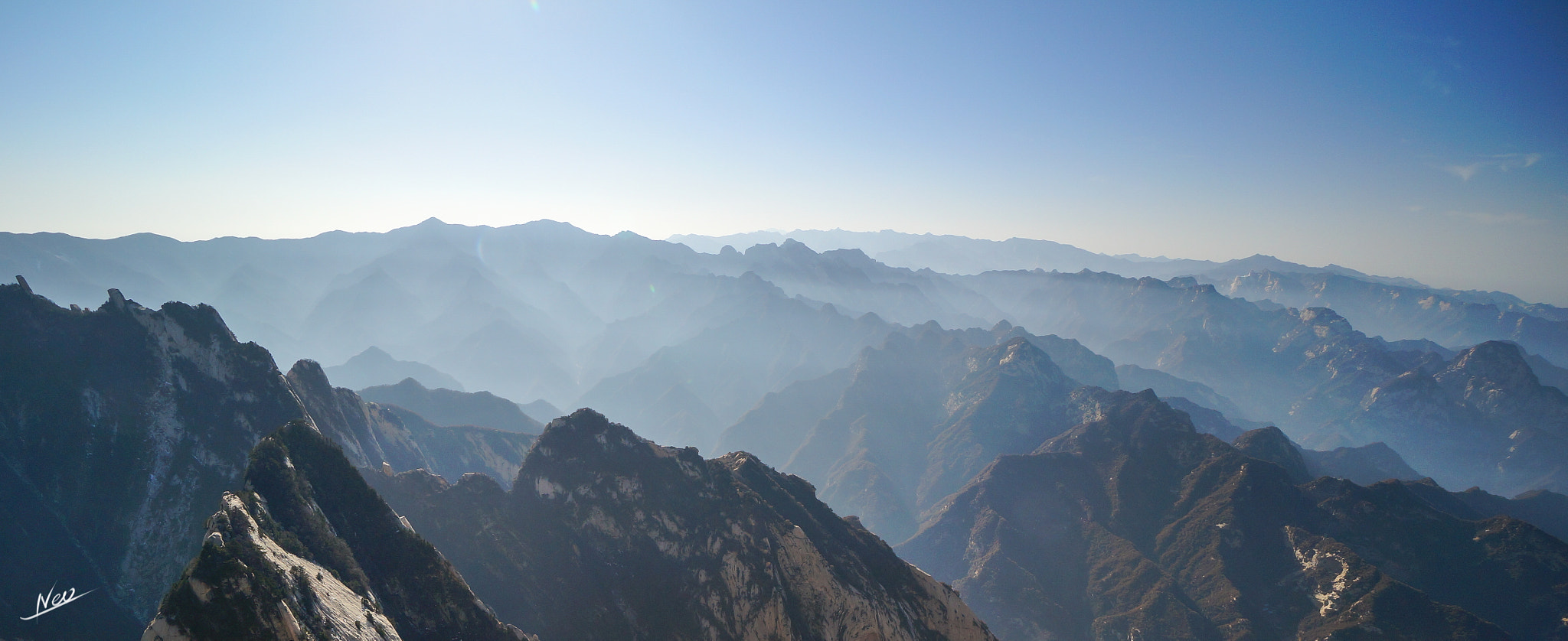 Sony Alpha NEX-5T + Sony E 10-18mm F4 OSS sample photo. Huashan mountain photography