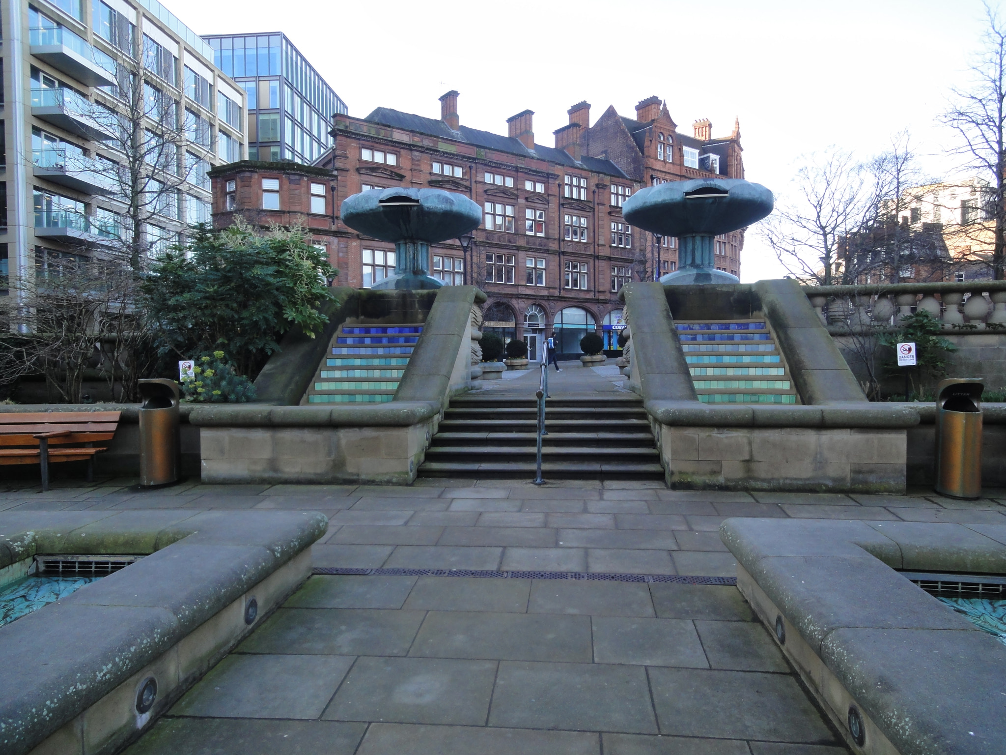 Sony DSC-WX5 sample photo. Sheffield peace gardens/town hall photography