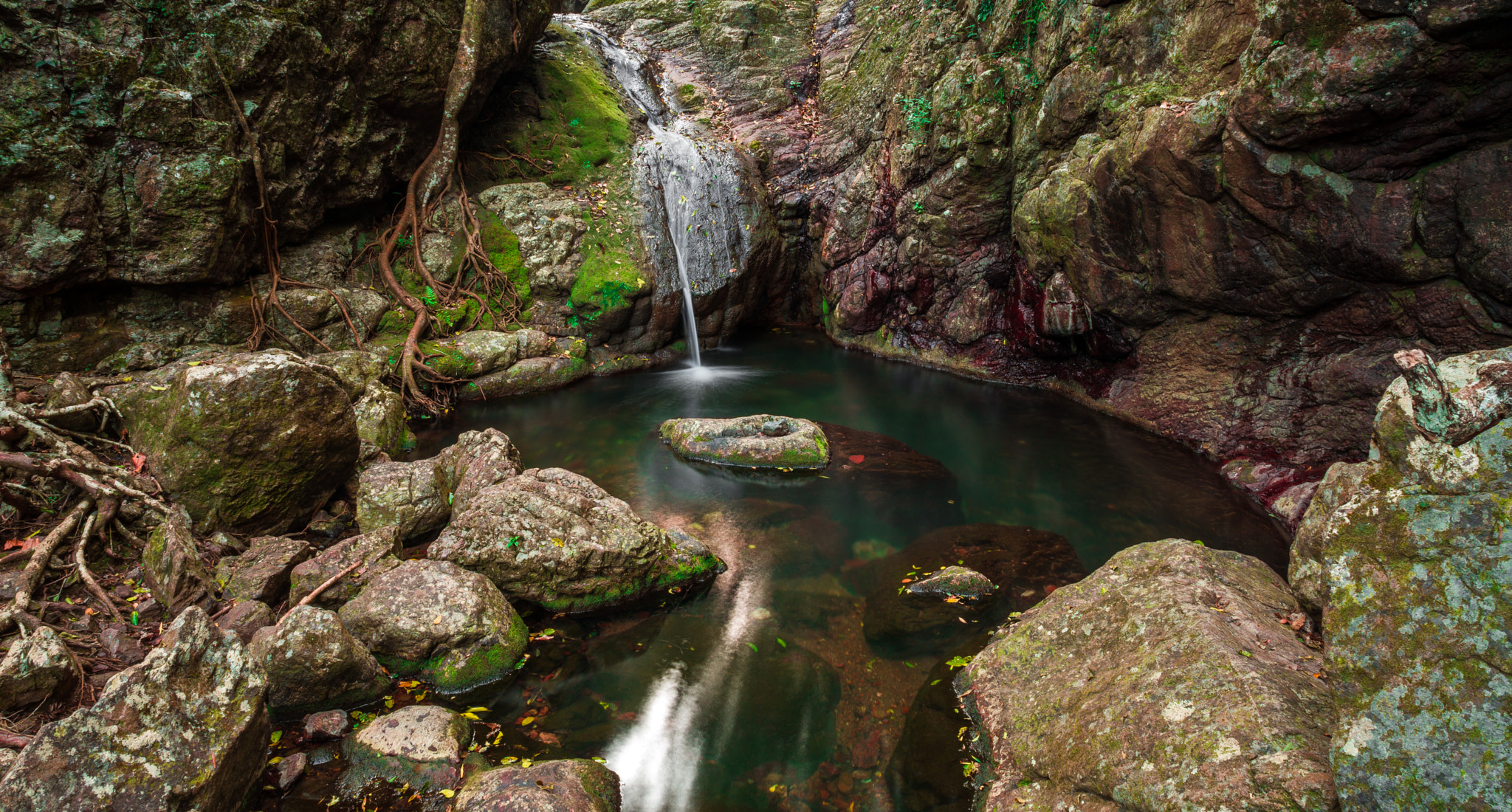 PENTAX-F 28-80mm F3.5-4.5 sample photo. Cascade photography