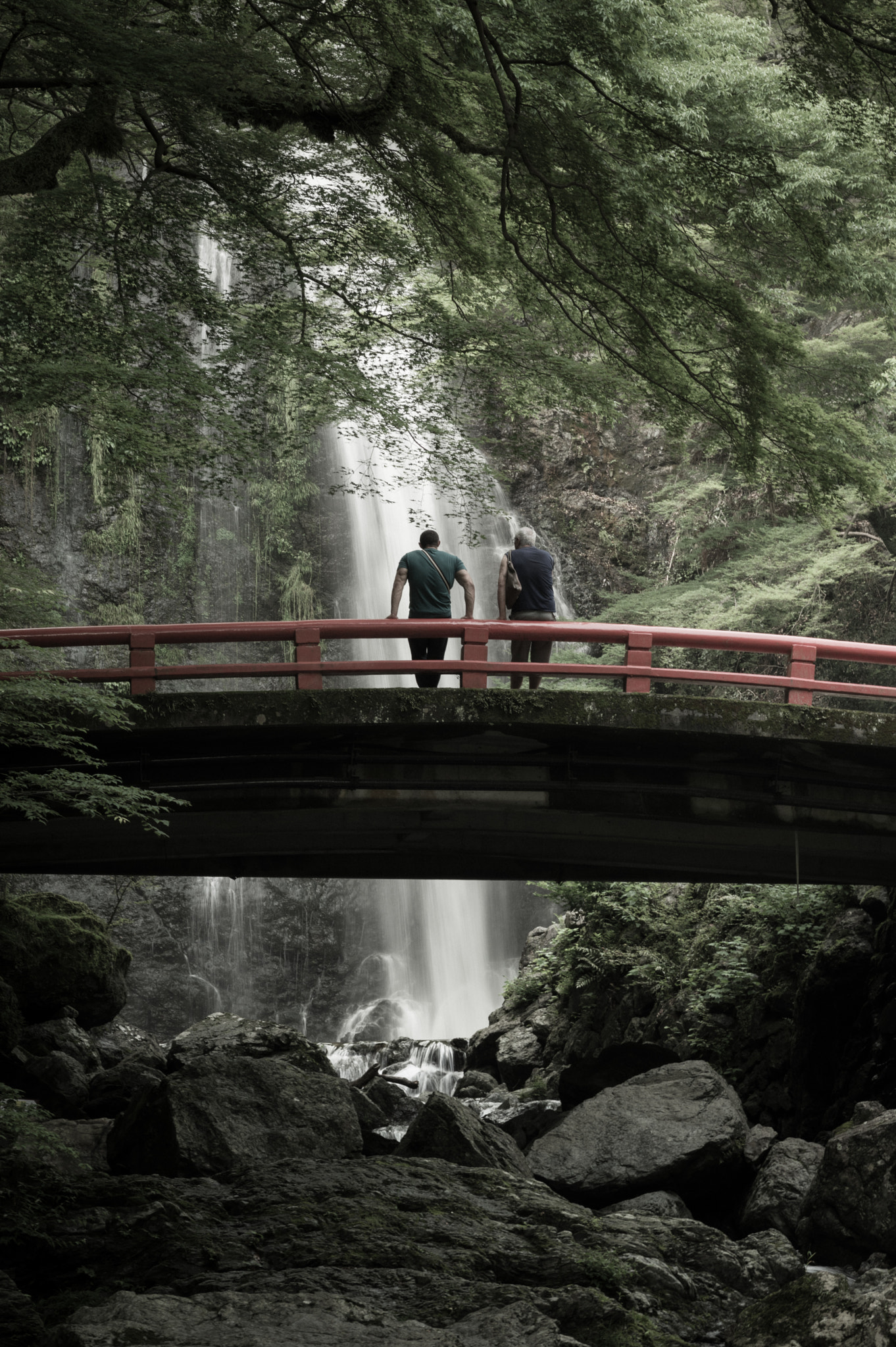 Pentax smc FA 77mm 1.8 Limited sample photo. Waterfall of minoh photography