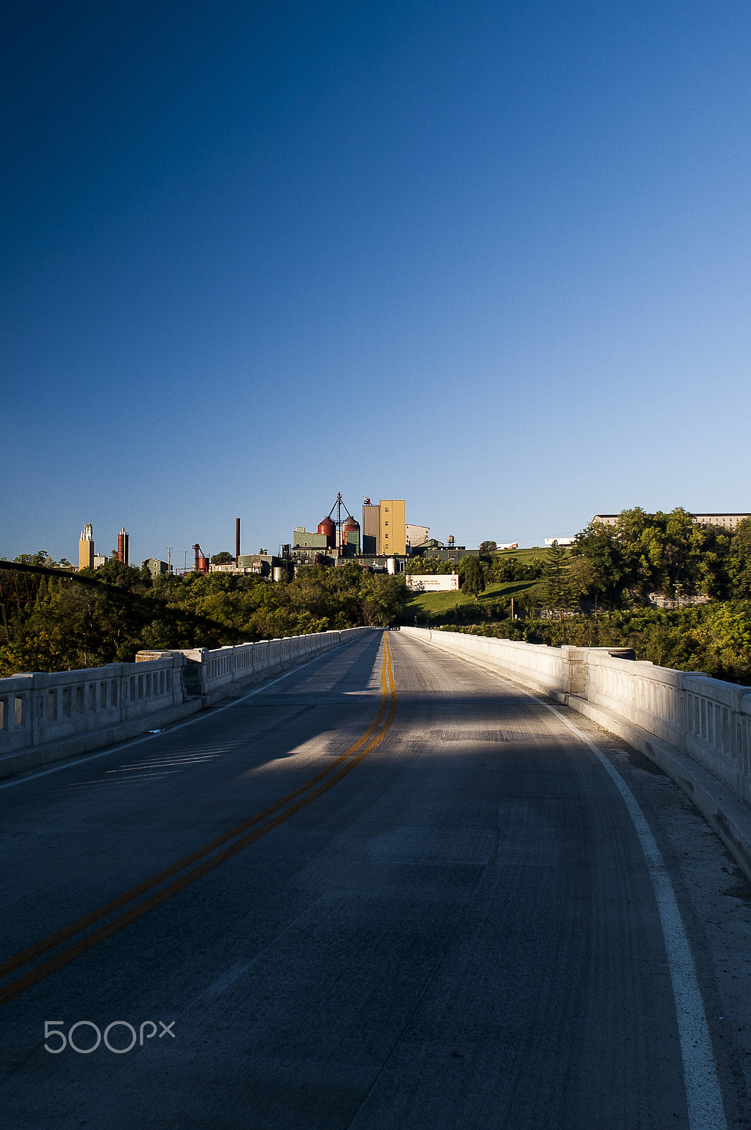 Nikon D70 + Nikon AF Nikkor 20mm F2.8D sample photo. Tyrone bridge photography