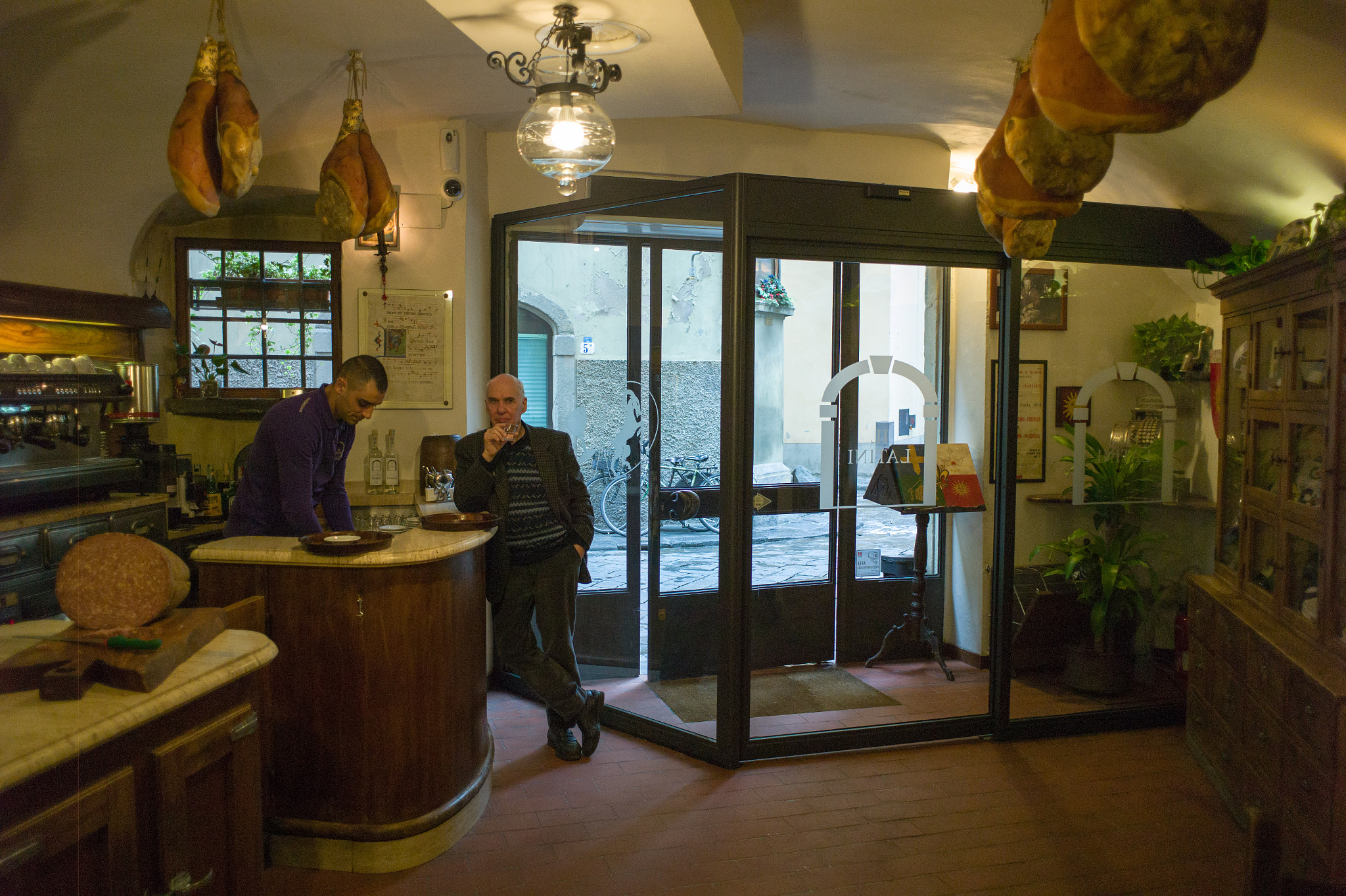 Leica M9 + Elmarit-M 28mm f/2.8 (III) sample photo. Il latini photography