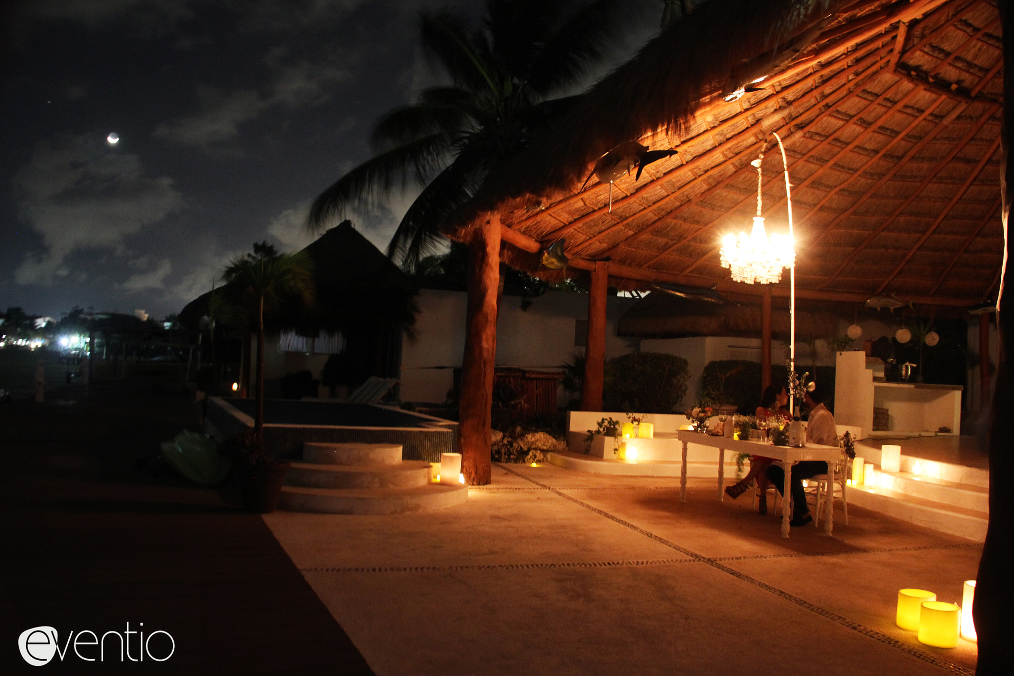 Canon EF-S 18-135mm F3.5-5.6 IS sample photo. Cena romantica photography