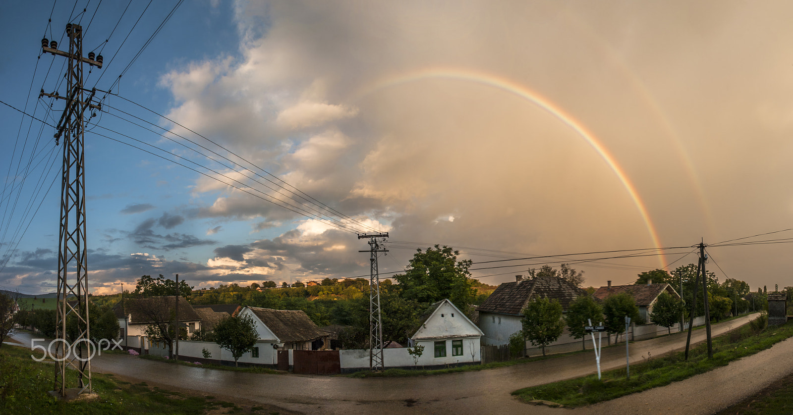 Nikon D80 + Sigma 18-200mm F3.5-6.3 DC sample photo. My street... photography