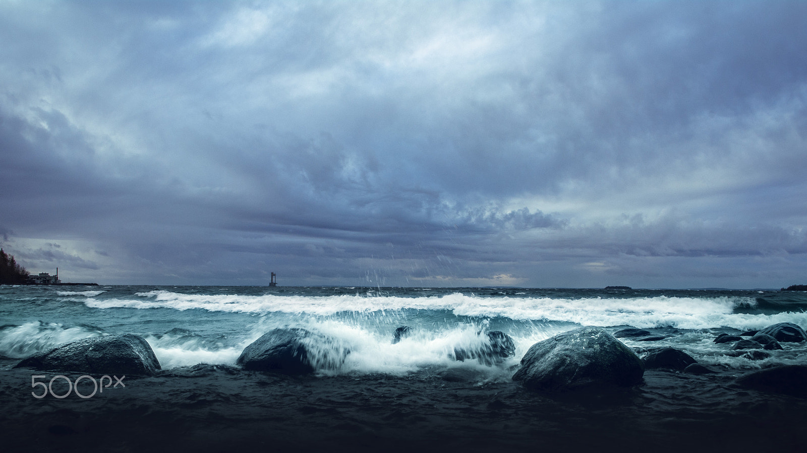 Samsung NX11 sample photo. Storm on lake vättern photography
