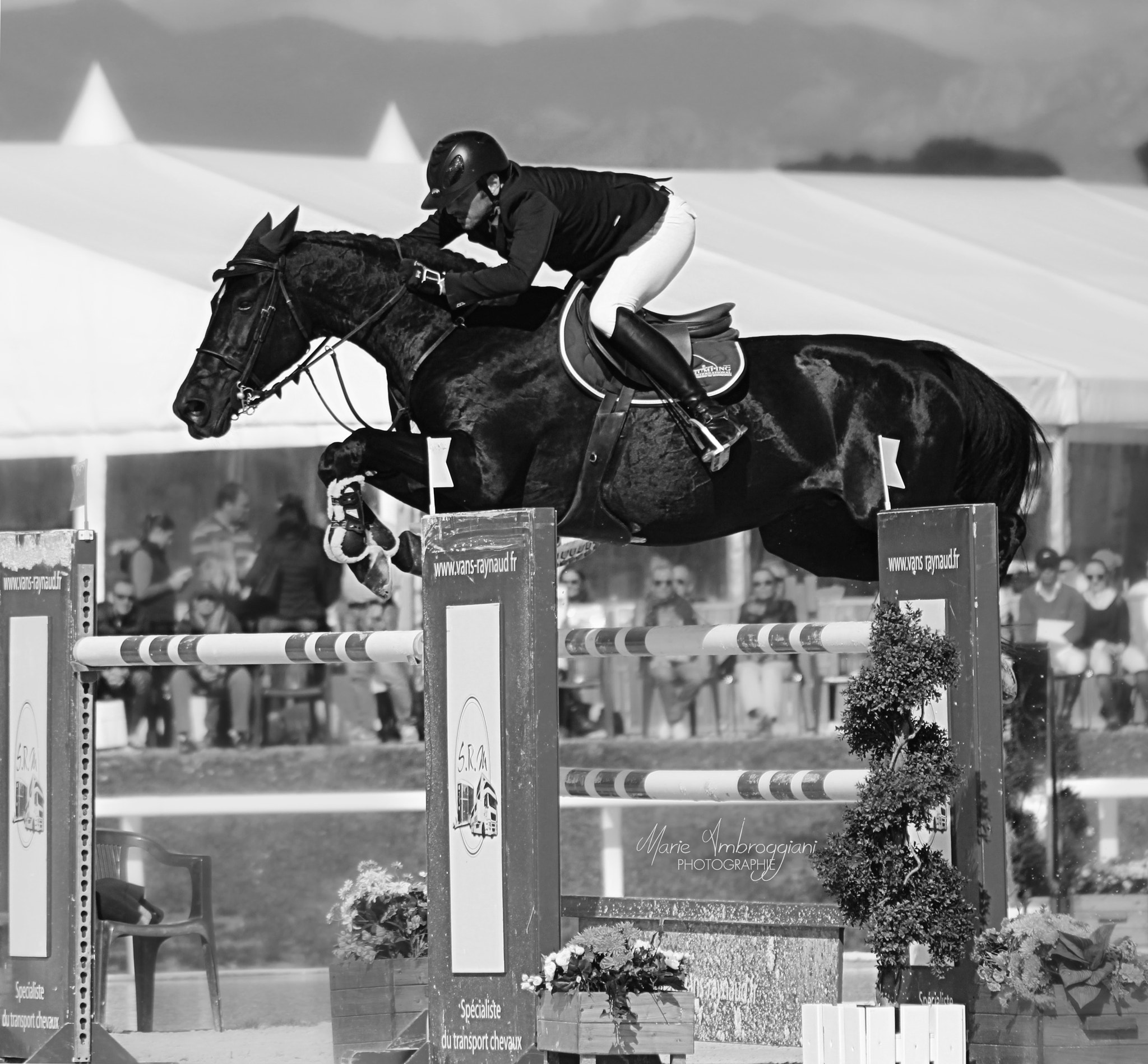 Canon EF 100-300mm F4.5-5.6 USM sample photo. Csi 3* / some portrait photography