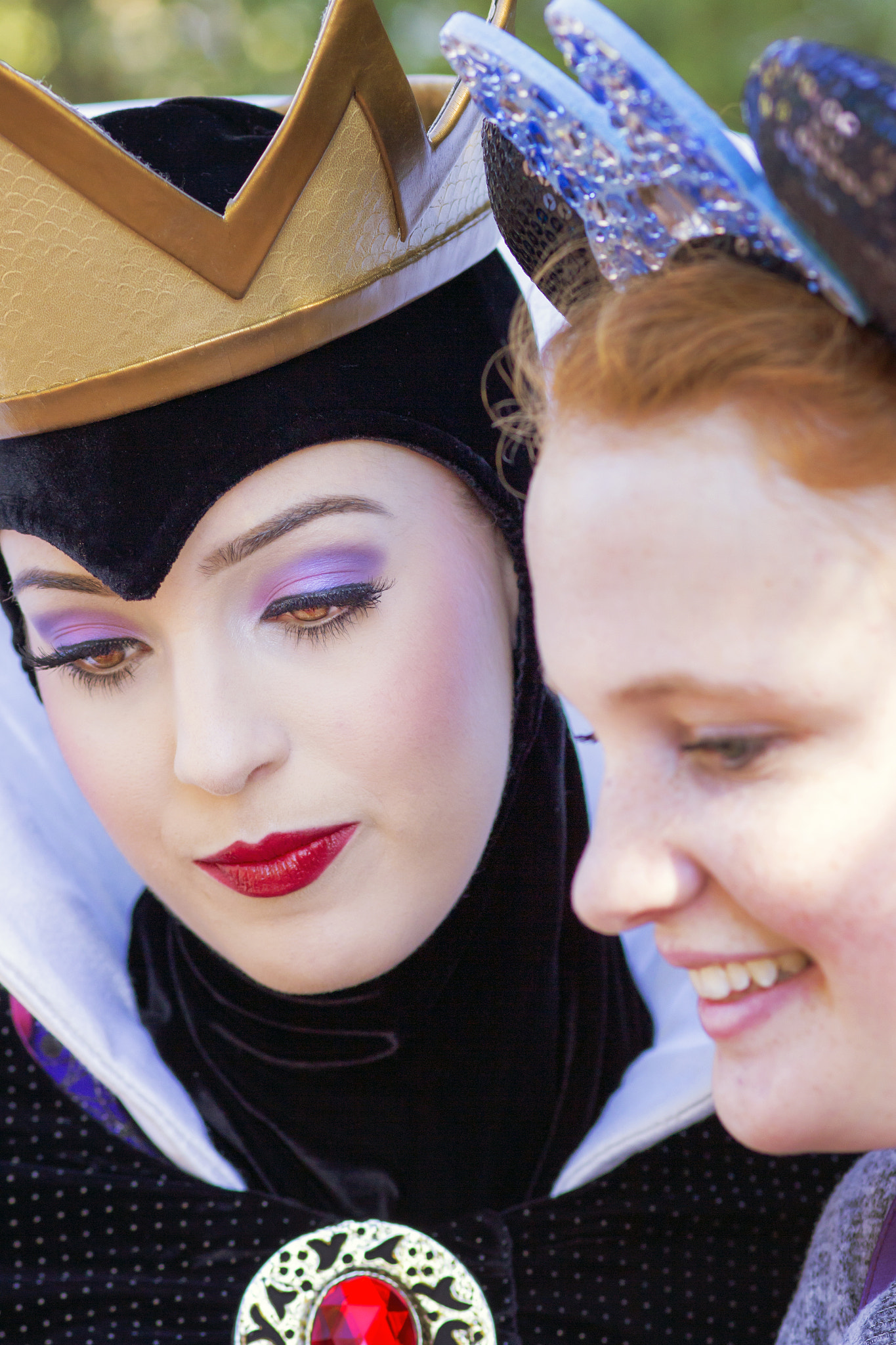 Canon EOS 60D + Canon EF 100mm F2.0 USM sample photo. Wicked queen and the happy one photography