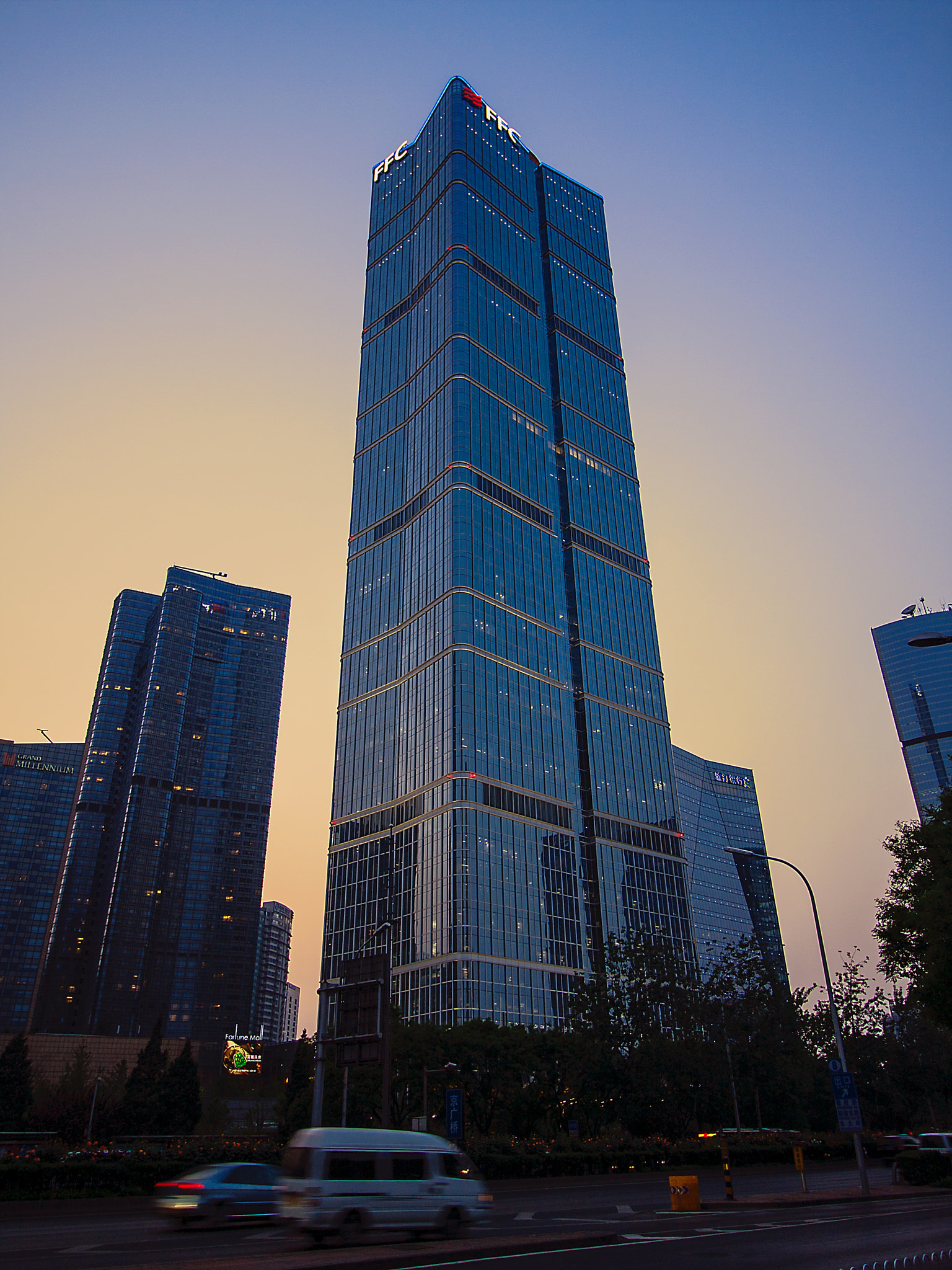 Canon EF-S 10-18mm F4.5–5.6 IS STM sample photo. Ffc photography