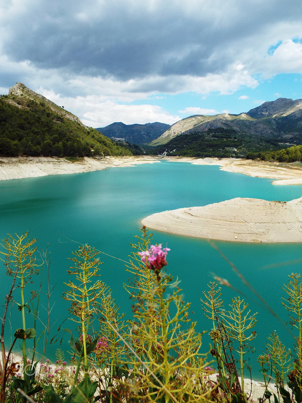Fujifilm FinePix S8400W sample photo. Paradisiacal turquoise lake photography