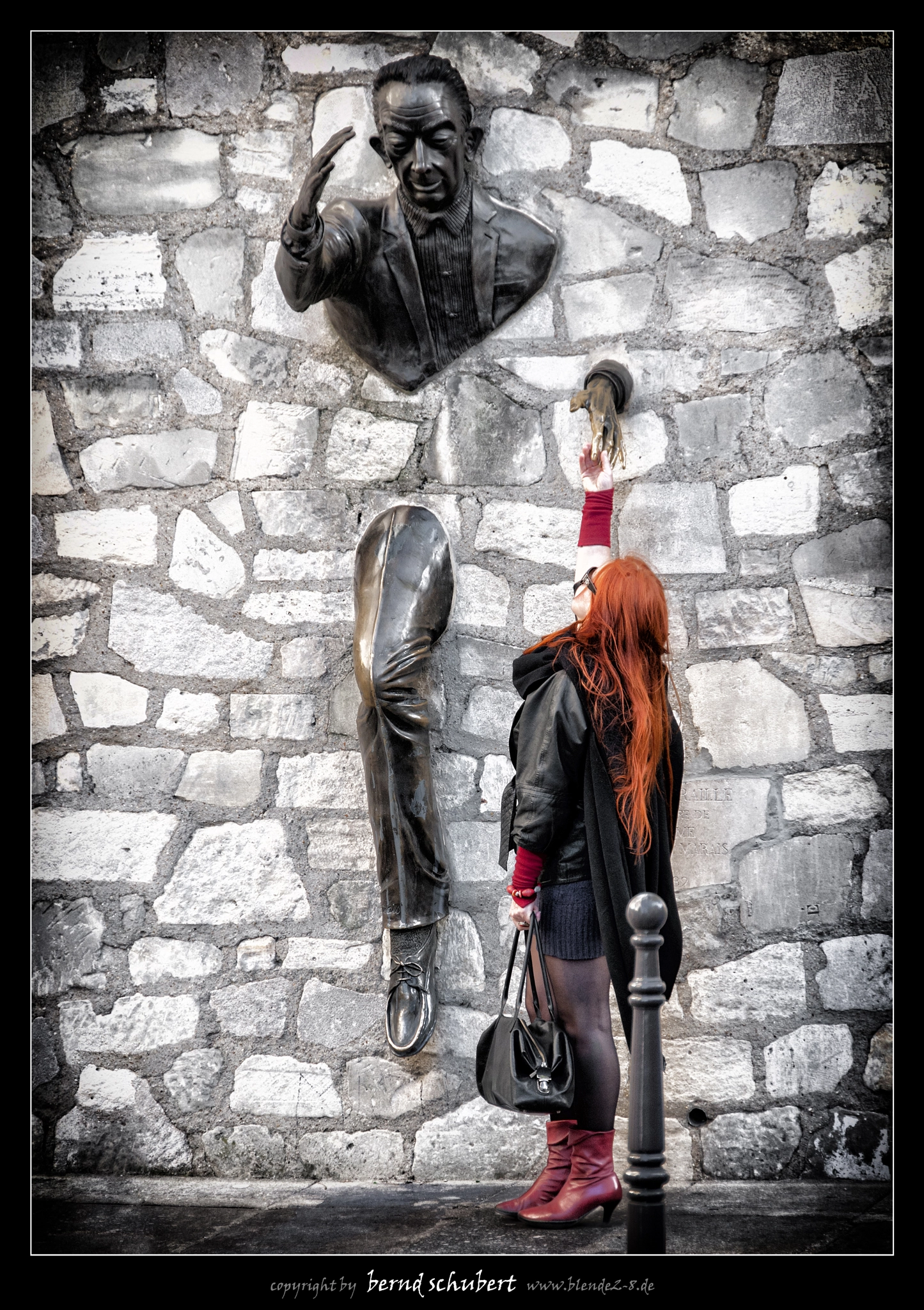 Sigma 18-250mm F3.5-6.3 DC OS HSM sample photo. Der mann, der durch die wand kam ... photography