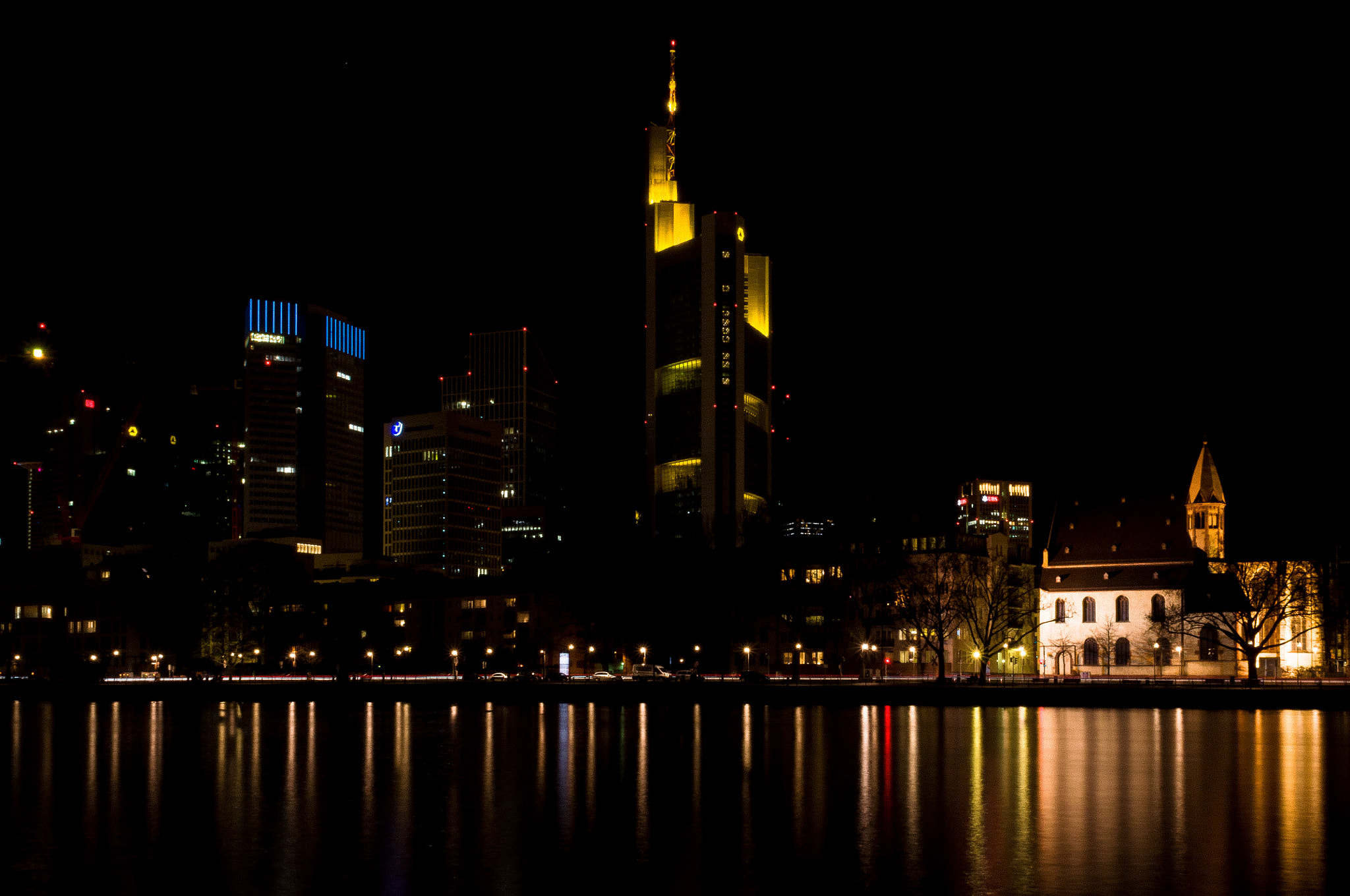 Nikon AF Nikkor 24mm F2.8D sample photo. Frankfurt carnevale photography