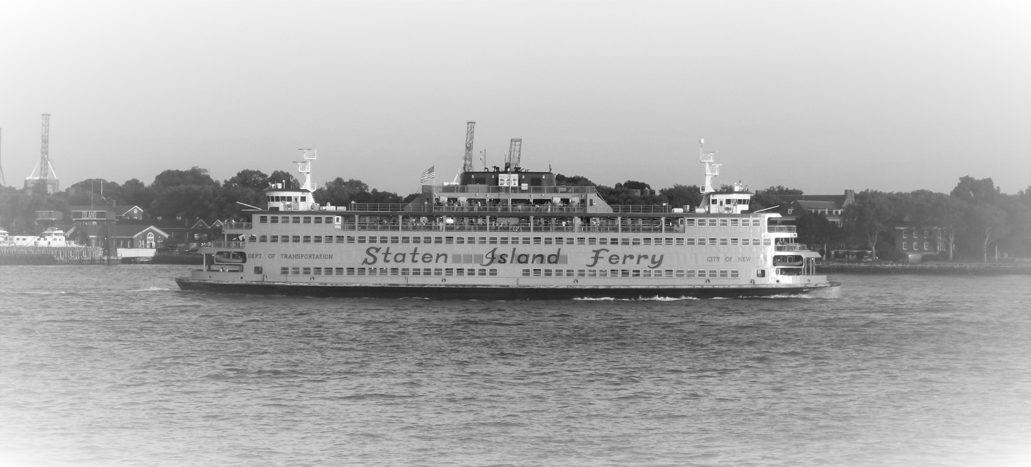 Fujifilm FinePix S4850 sample photo. New york ferry photography