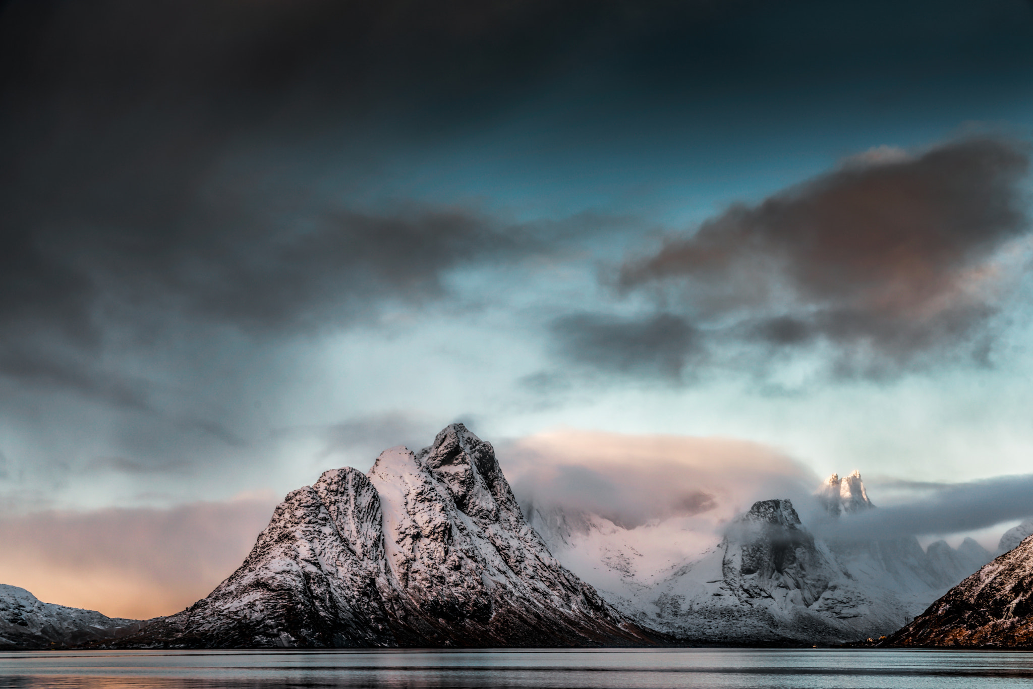 Sony FE PZ 28-135mm F4 G OSS sample photo. Norway photography