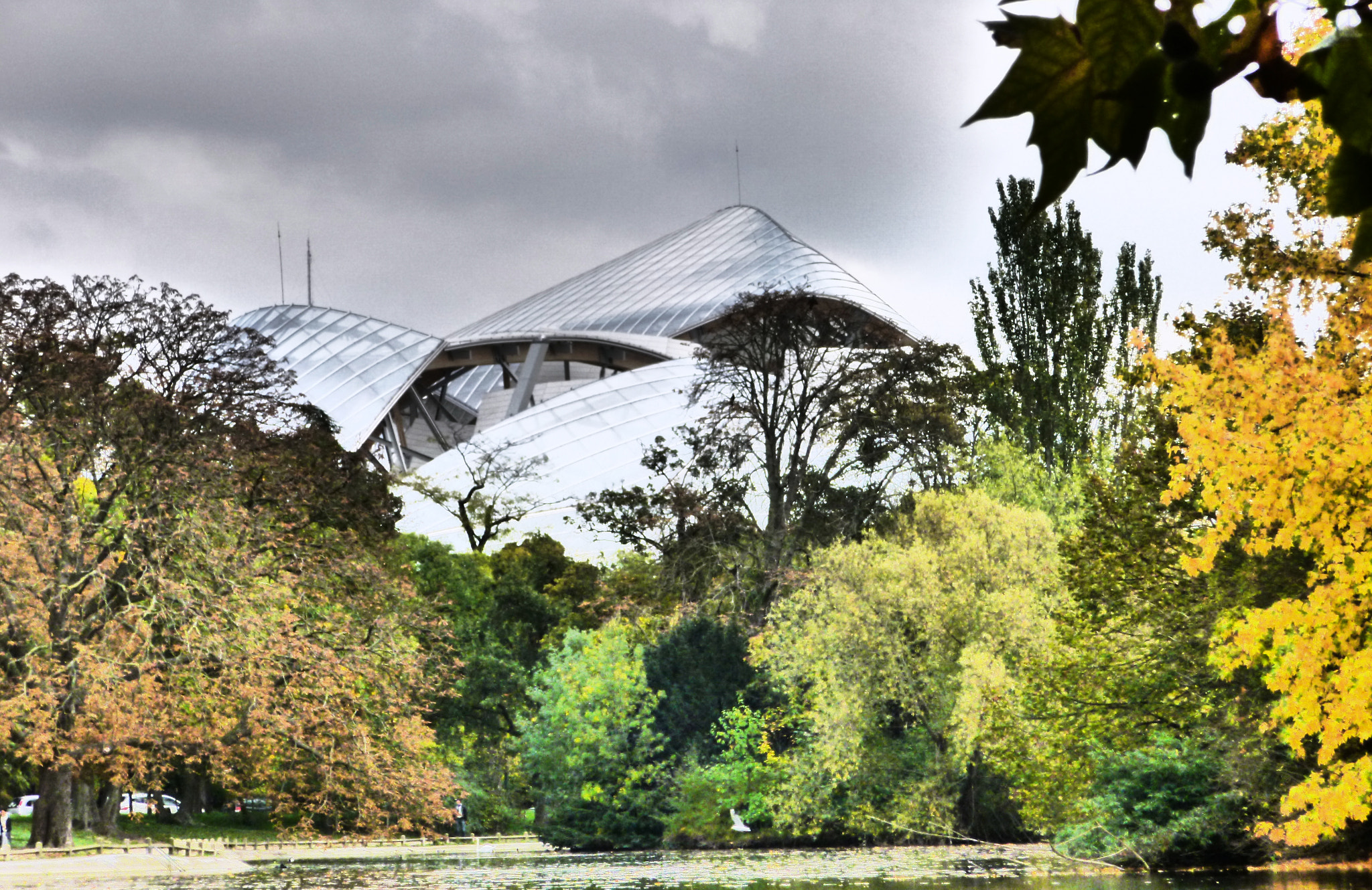 Panasonic DMC-SZ3 sample photo. Louis vuitton foundation photography