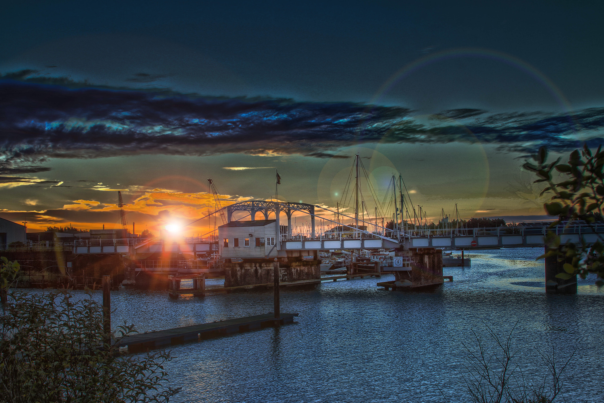 Canon EF 28-300mm F3.5-5.6L IS USM sample photo. Oulton broads sunrise photography