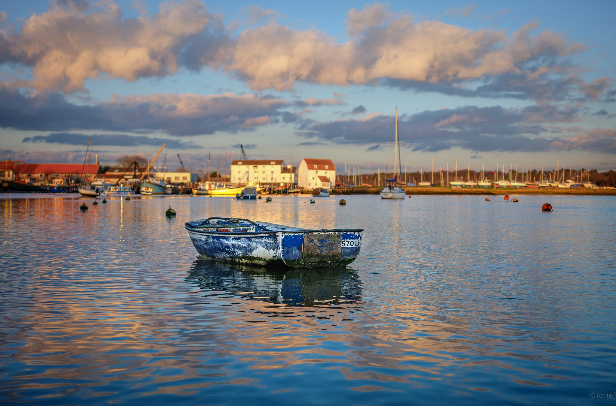 Fujifilm X-A1 + Fujifilm XF 27mm F2.8 sample photo. Boat and tide mill photography