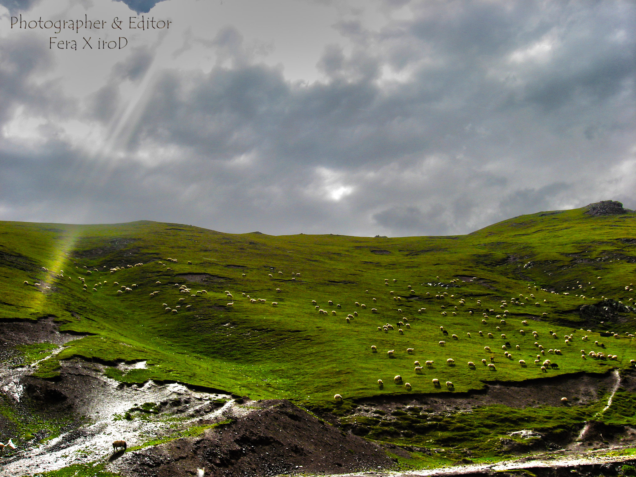 Canon POWERSHOT A540 sample photo. Painting of god 1/asalem-khalkhal photography