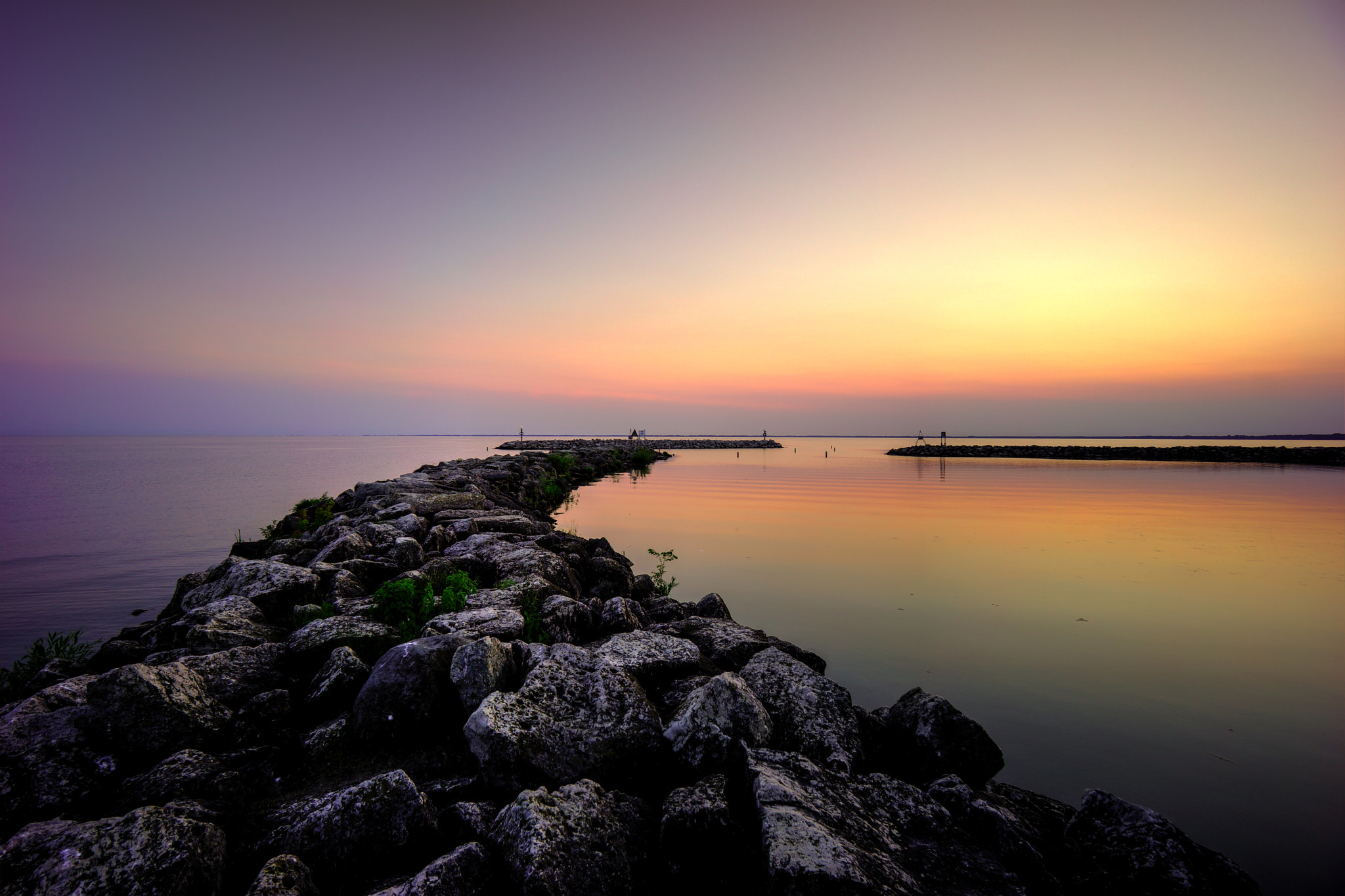 Sony Alpha NEX-7 + Sony E 10-18mm F4 OSS sample photo. High cliff state park, wi photography