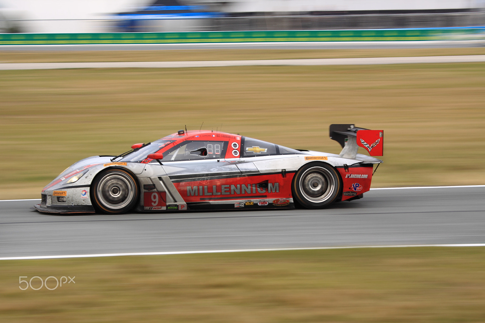 Canon EOS 50D + Canon EF 70-300mm F4.5-5.6 DO IS USM sample photo. Rolex 24 prototype photography