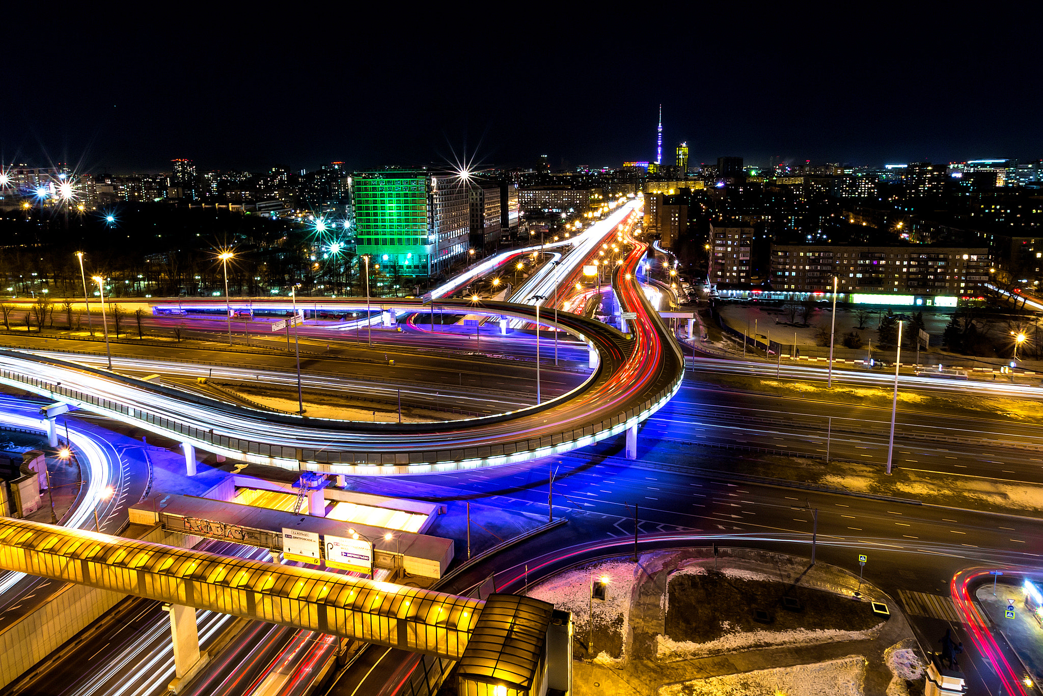 Sigma 10-20mm F3.5 EX DC HSM sample photo. Moscow in motion photography