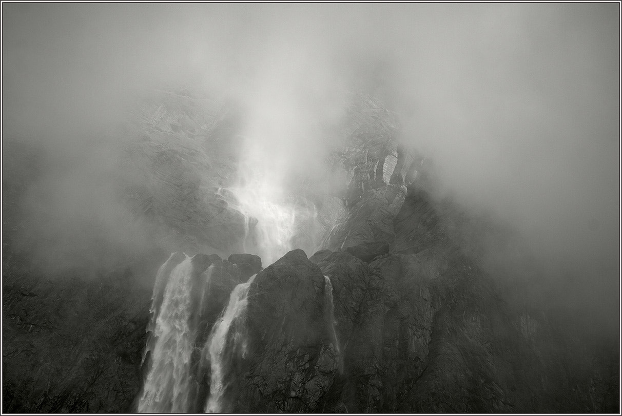 Canon EF 24-85mm F3.5-4.5 USM sample photo. Cirque de gavarnie photography