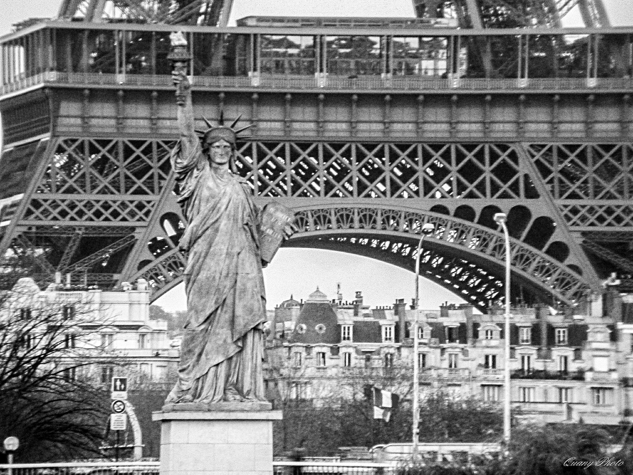 Nikon E995 sample photo. New york sur seine photography