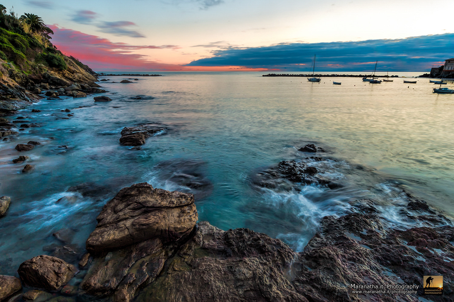Canon EOS 70D + Sigma 12-24mm F4.5-5.6 EX DG Aspherical HSM sample photo. East bay at sunset photography