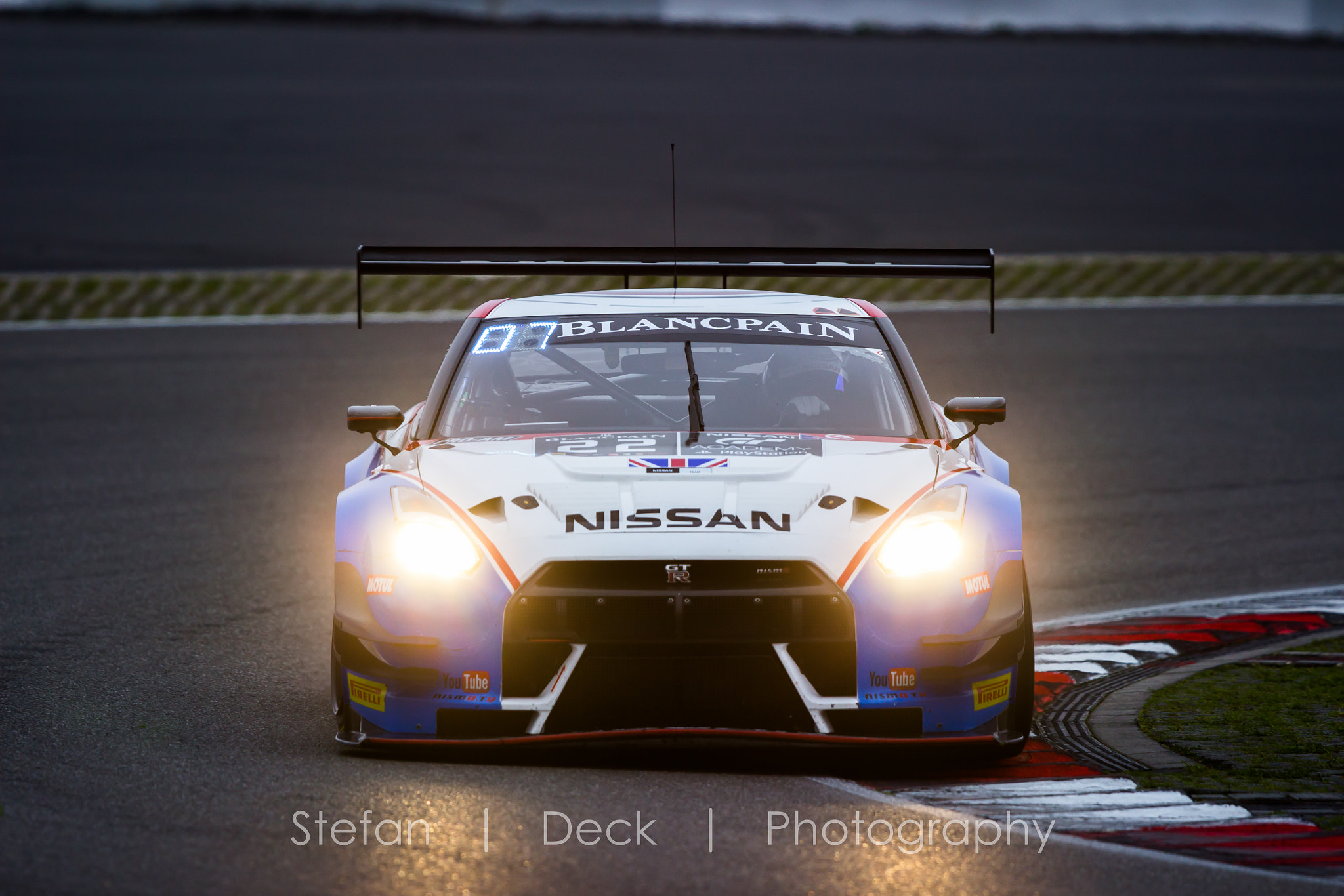 Canon EF 300mm F2.8L IS II USM sample photo. Oh my gtr! photography