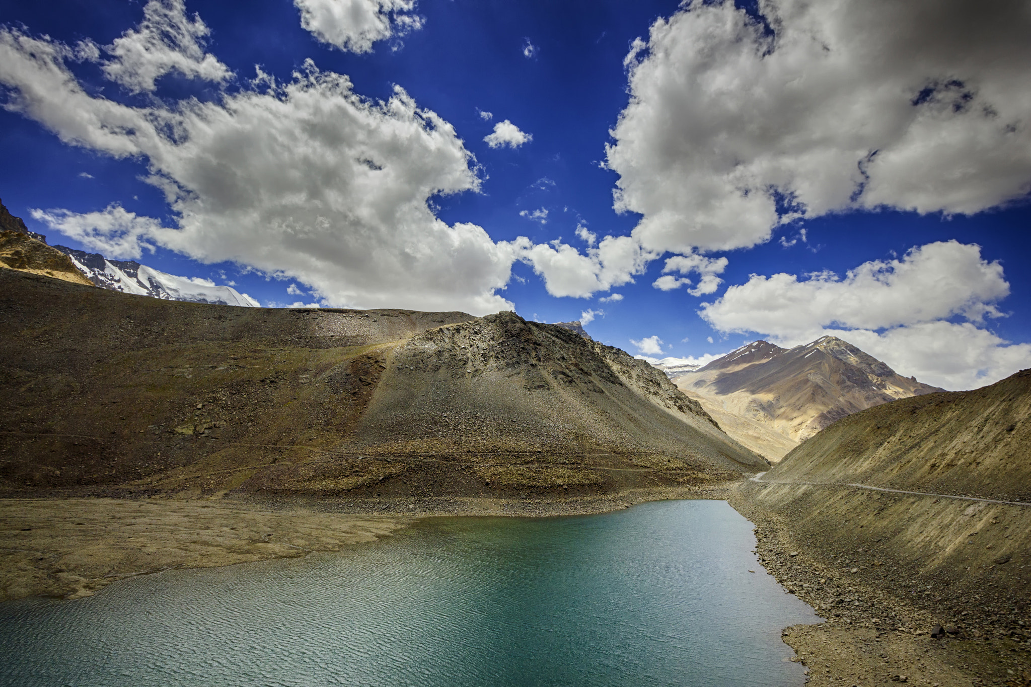Canon EOS 550D (EOS Rebel T2i / EOS Kiss X4) sample photo. Surat taal (lake of sun god) photography