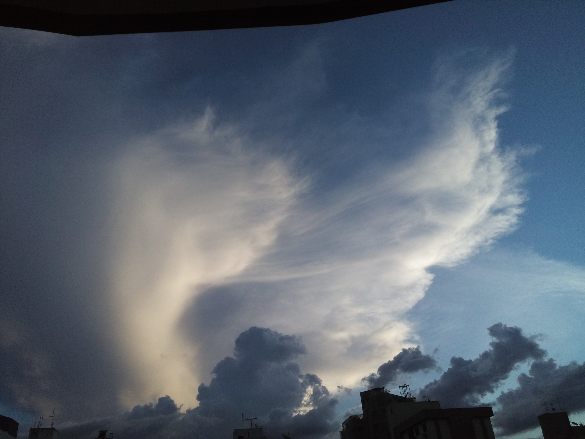 LG L Bello sample photo. Nuvens photography