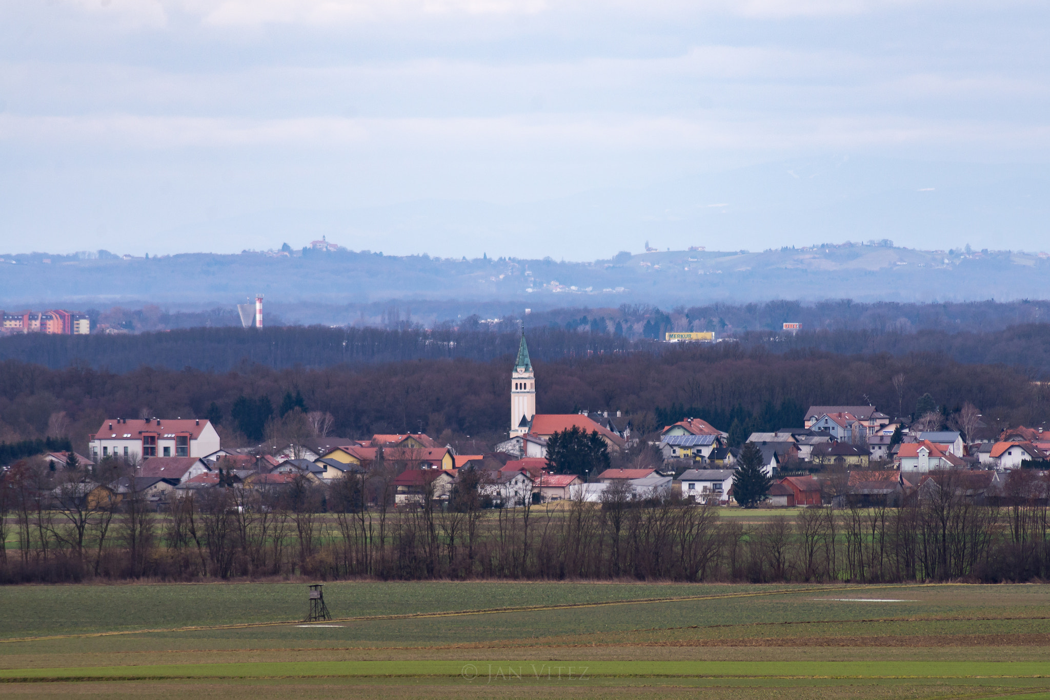 Nikon D610 + Sigma 50-150mm F2.8 EX APO DC HSM II + 1.4x sample photo. Moravske toplice and beyond photography