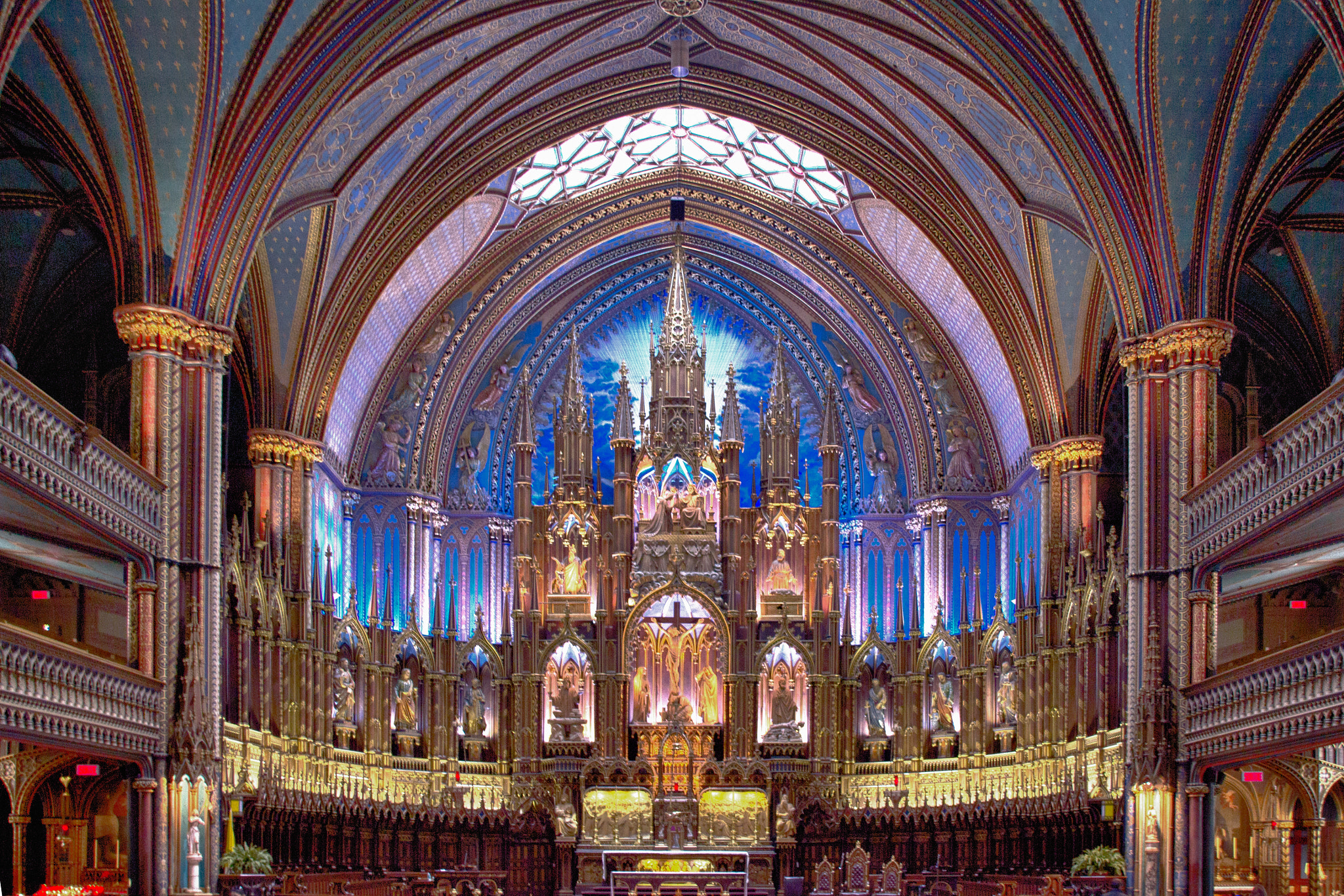 Sigma 18-200mm f/3.5-6.3 DC OS sample photo. Notre-dame photography