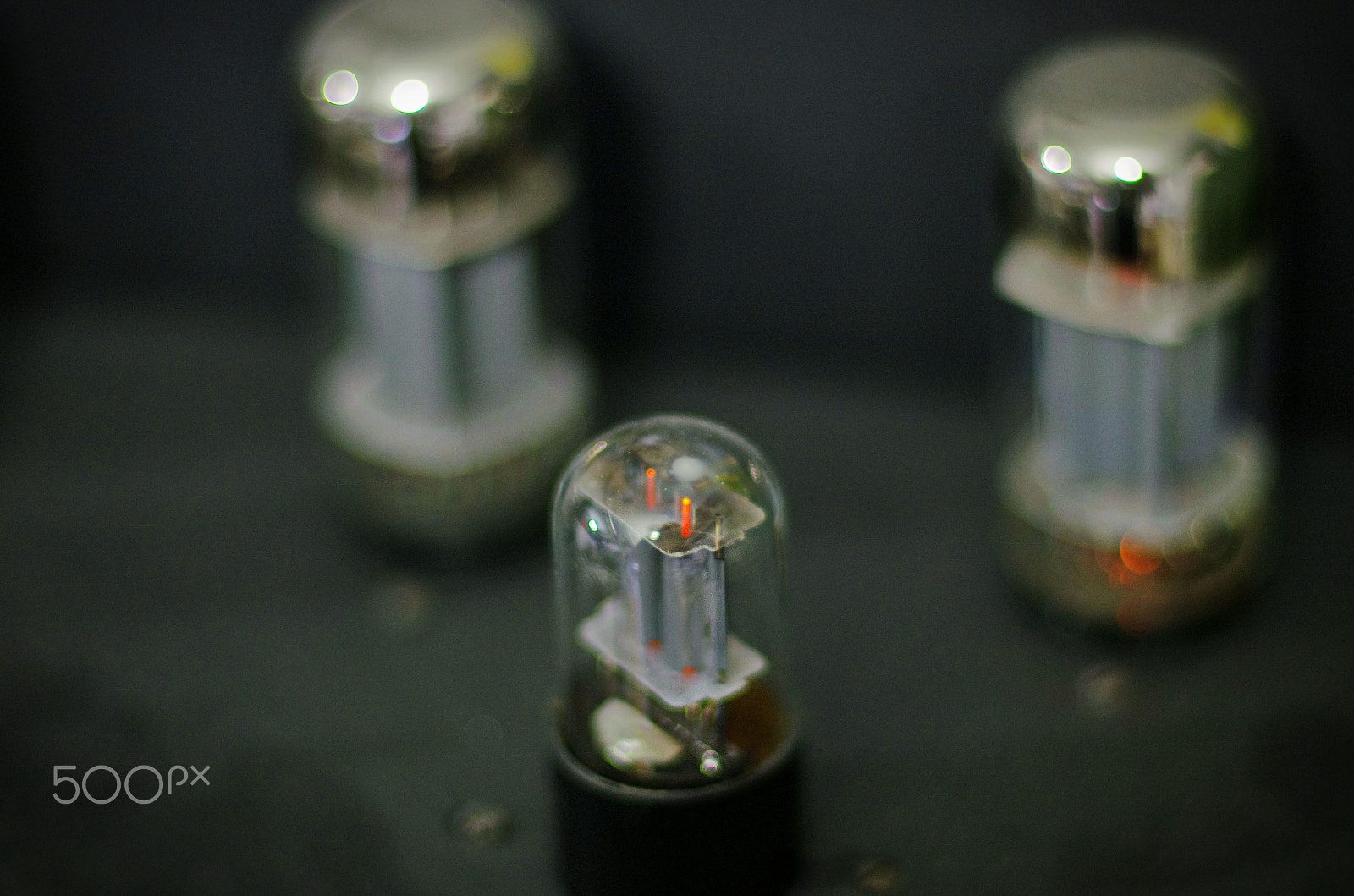 Pentax K-5 IIs sample photo. Vacuum tube photography