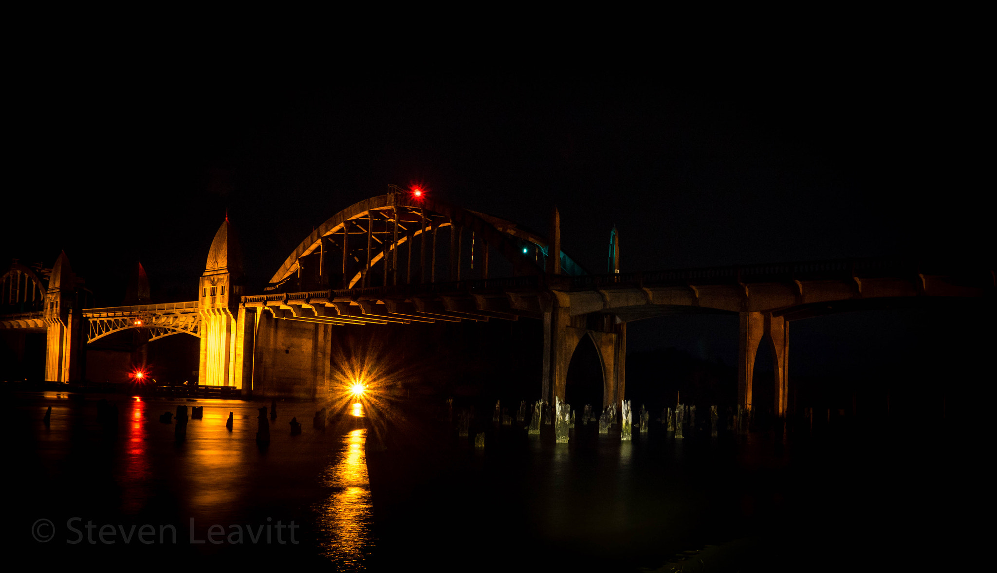 Panasonic Lumix DMC-GX8 sample photo. Siuslaw river bridge  photography