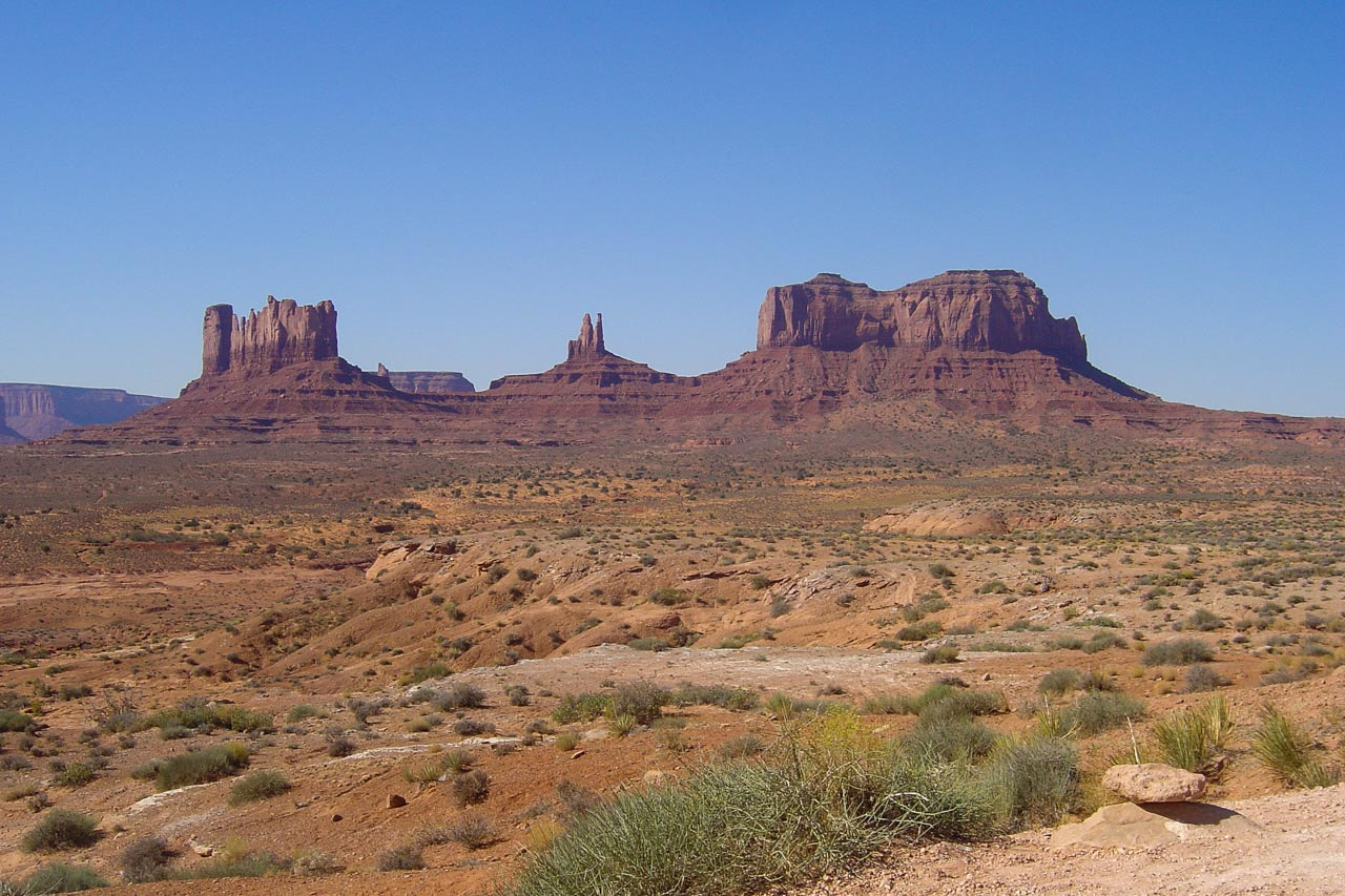 Sony DSC-P92 sample photo. Monument valley, utah, usa photography