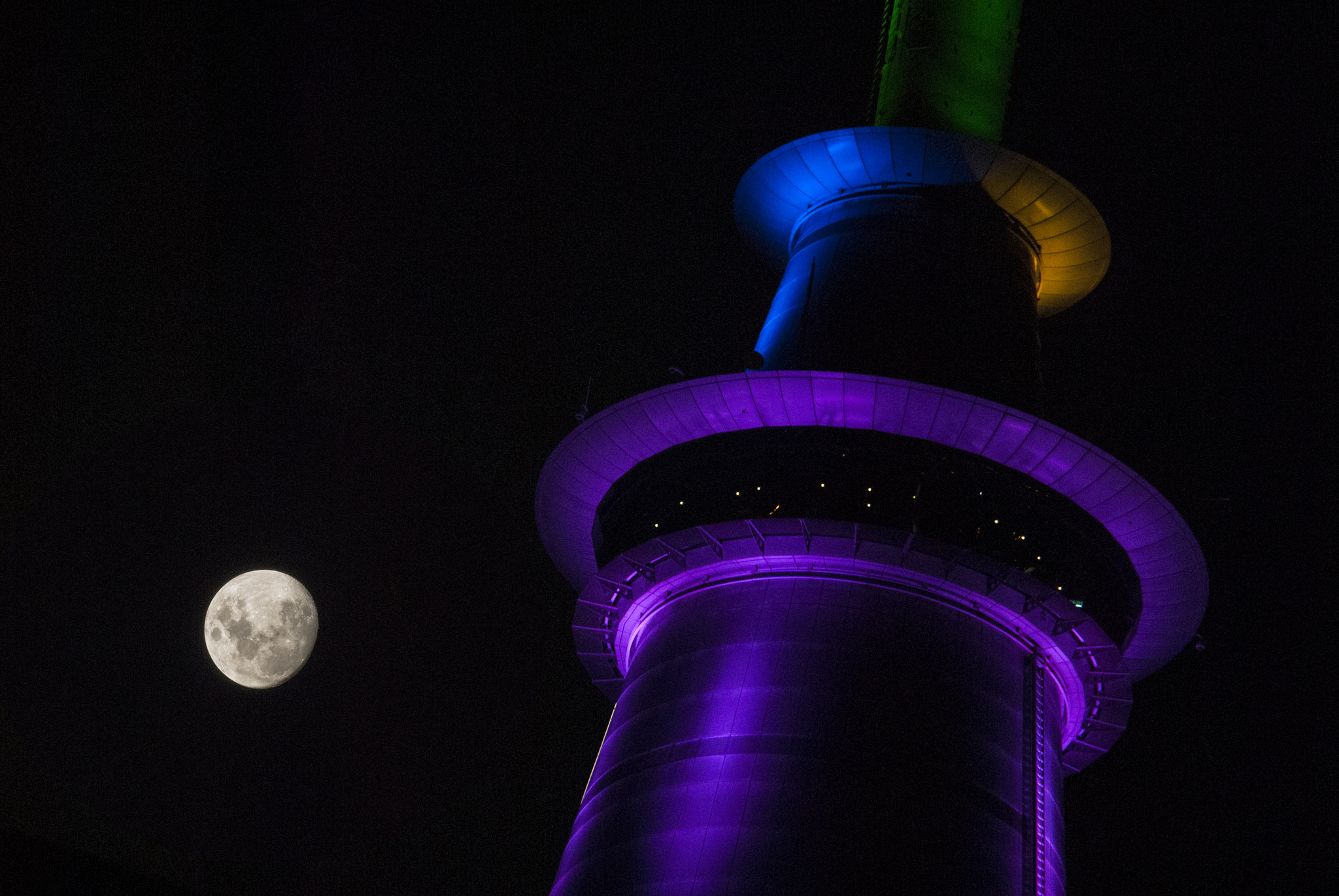 Nikon D200 sample photo. Sky tower and moon photography
