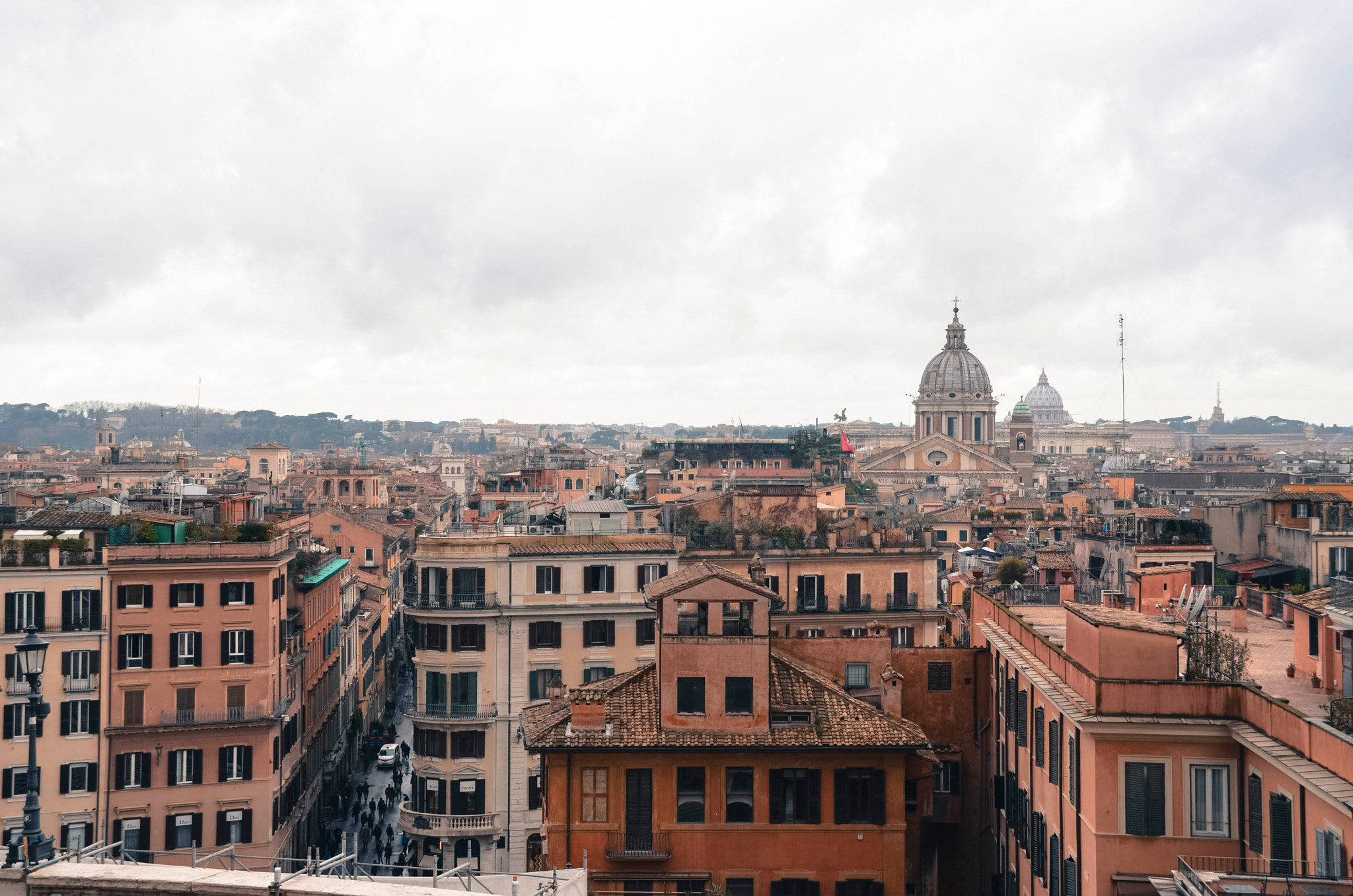 Nikon D5100 + Sigma 18-200mm F3.5-6.3 DC sample photo. Roma sky photography