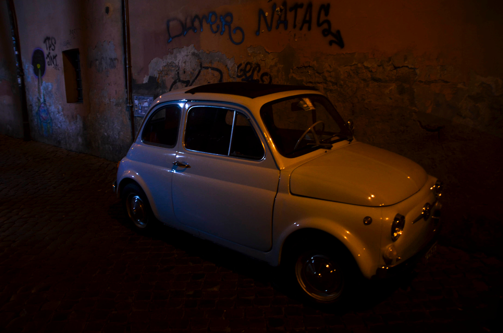 Nikon D5100 + Sigma 18-200mm F3.5-6.3 DC sample photo. Trastevere photography