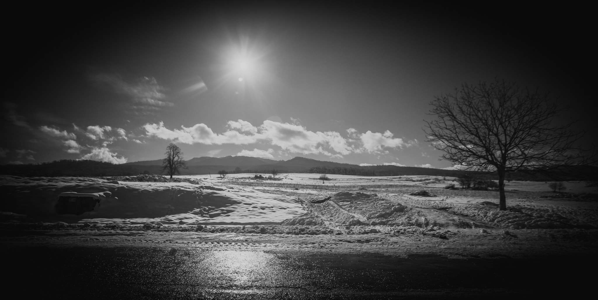 Canon EOS-1Ds Mark III + Canon EF 17-40mm F4L USM sample photo. Snow photography