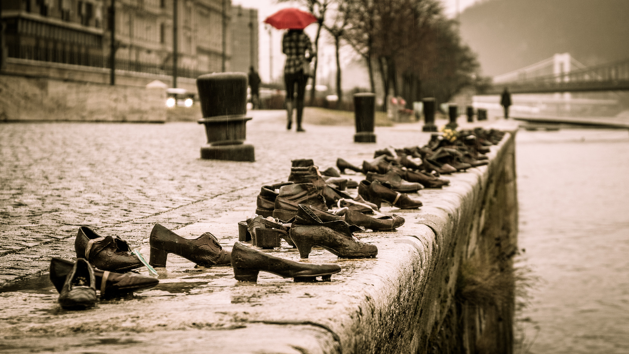 Sigma 17-70mm F2.8-4 DC Macro OS HSM sample photo. Shoes on the danube bank photography