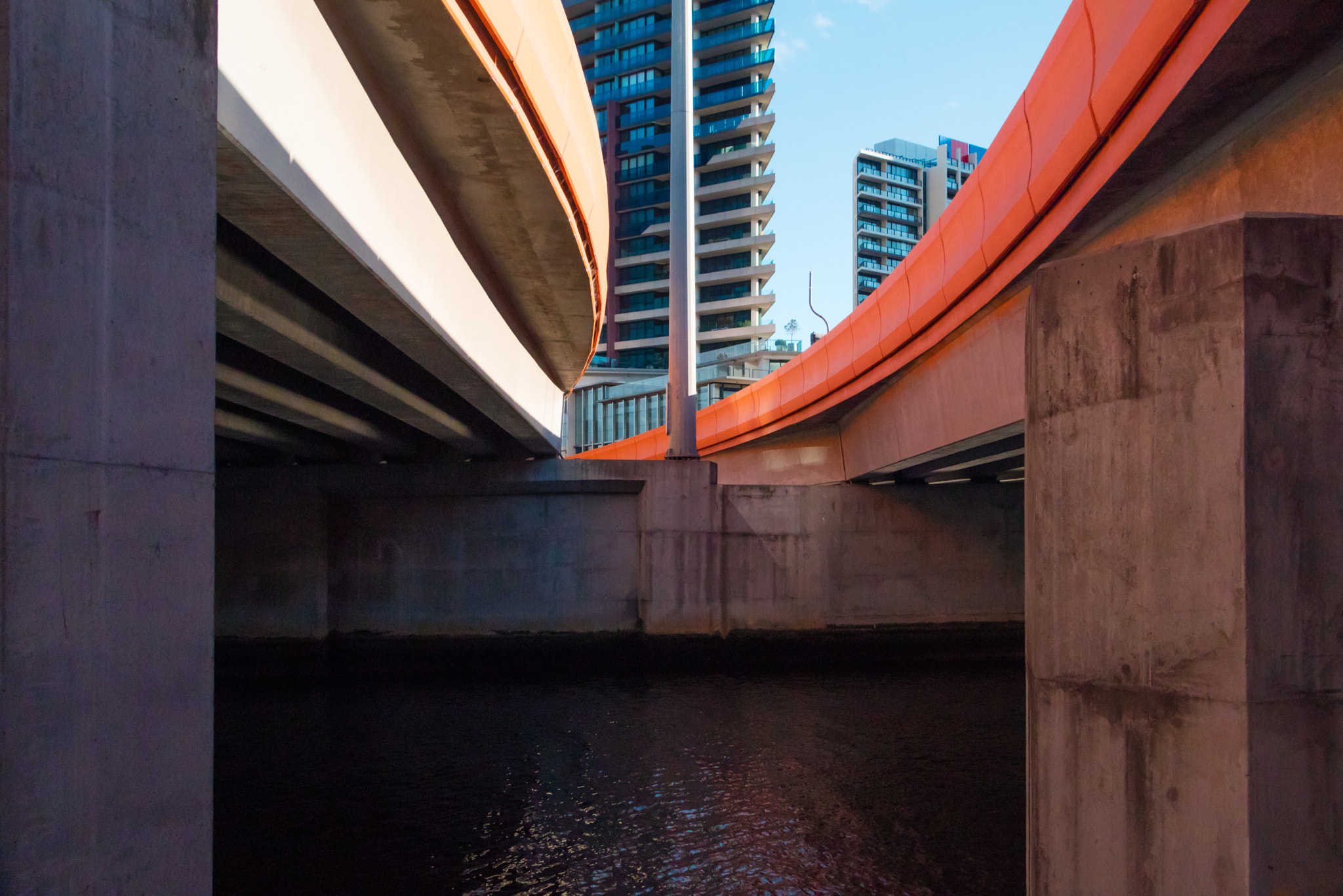 Canon EOS M3 sample photo. Crossing the yarra photography