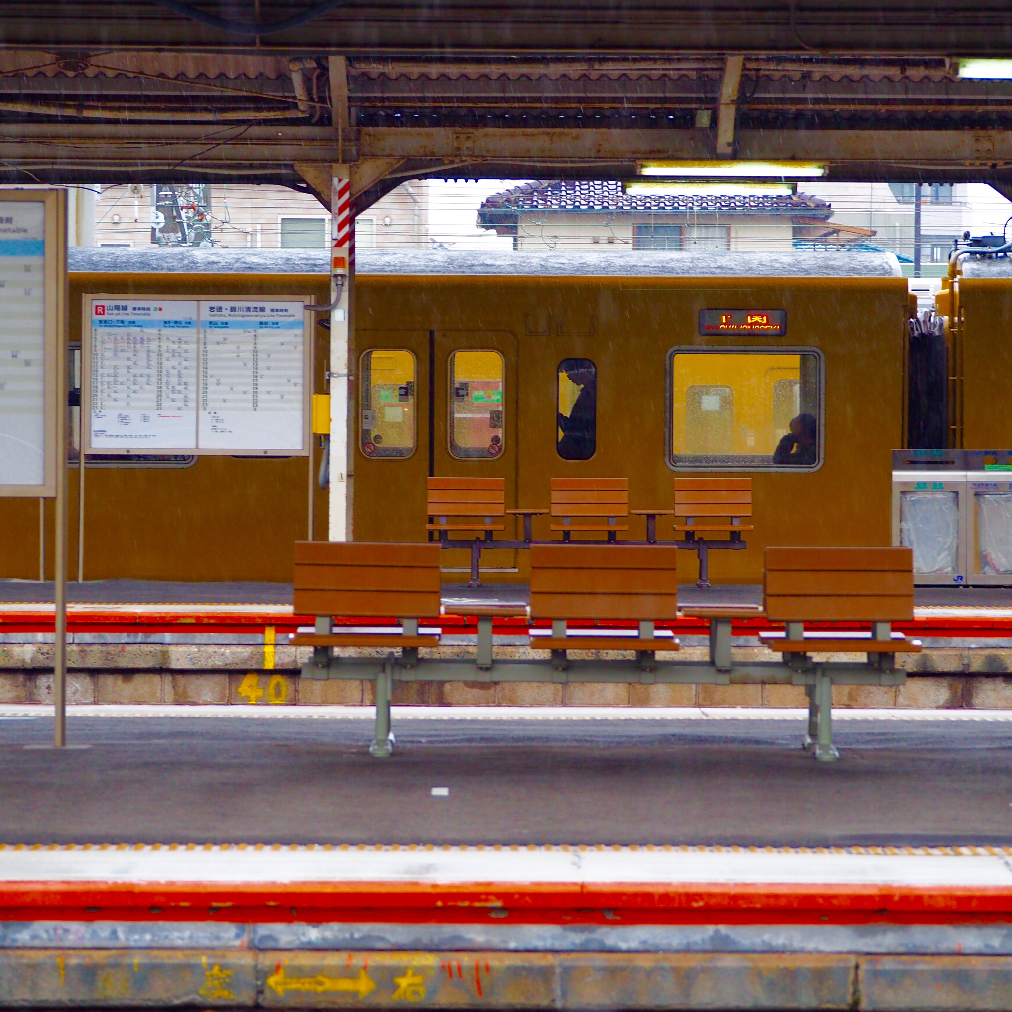 Olympus OM-D E-M10 II sample photo. 岩国駅 iwakuni station photography