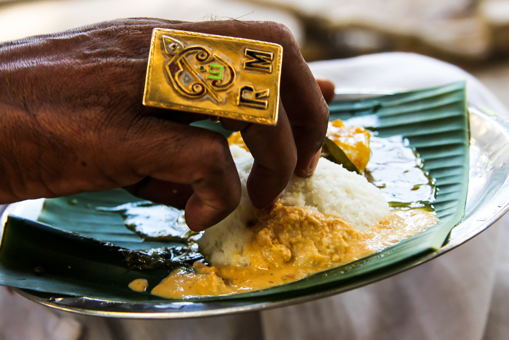 Idli served on a palm leaf by Marcus Fornell on 500px.com