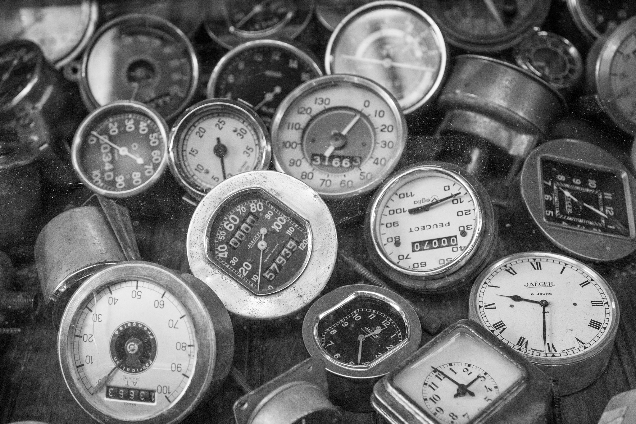 Canon EOS 60D + EF28-70mm f/2.8L USM sample photo. Gauges photography