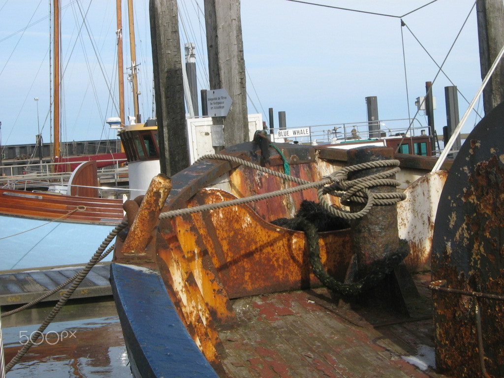 Canon POWERSHOT A430 sample photo. Old ship 6 photography