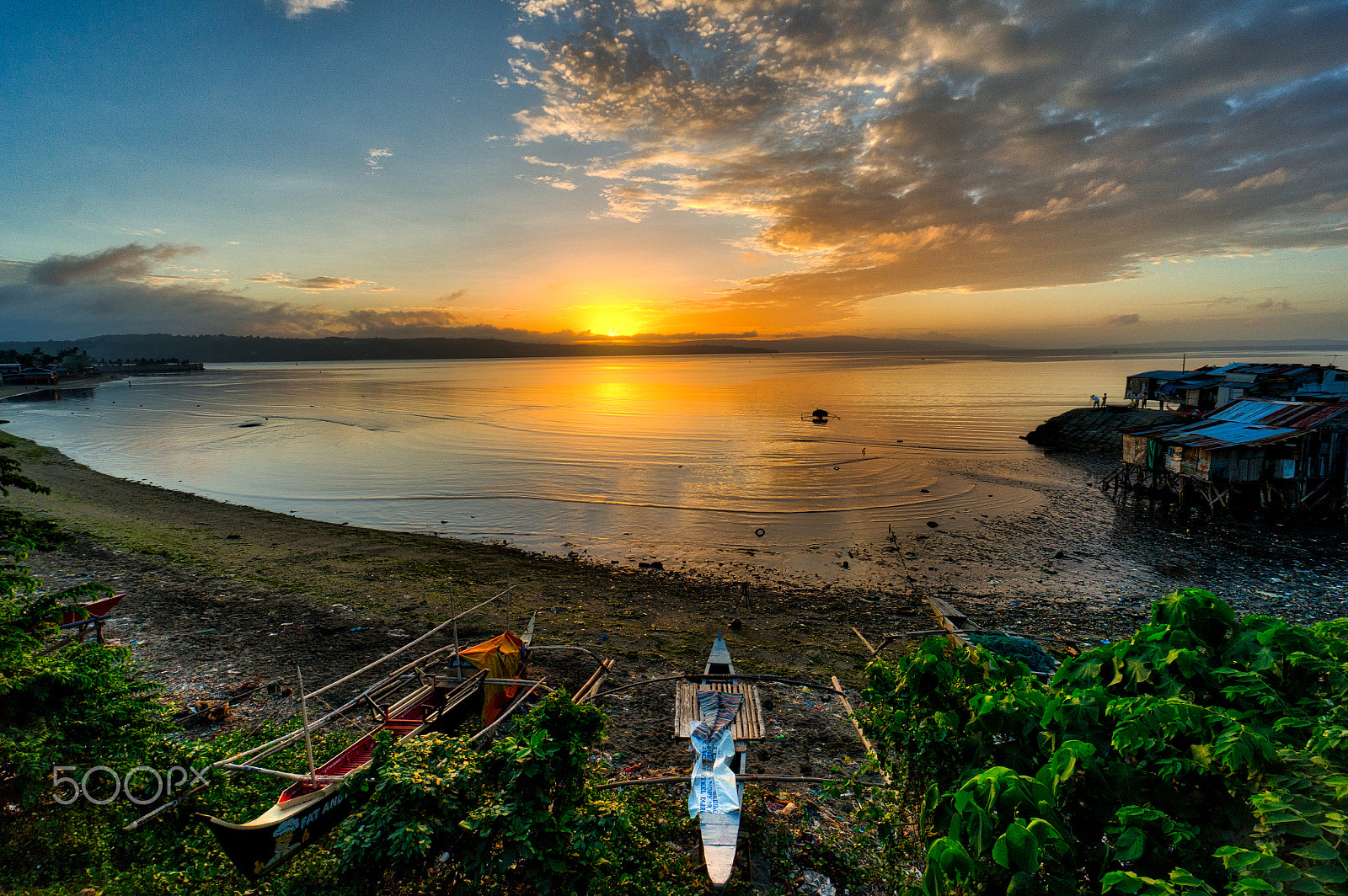 Sony Alpha NEX-6 + Sony E 10-18mm F4 OSS sample photo. Morning photography