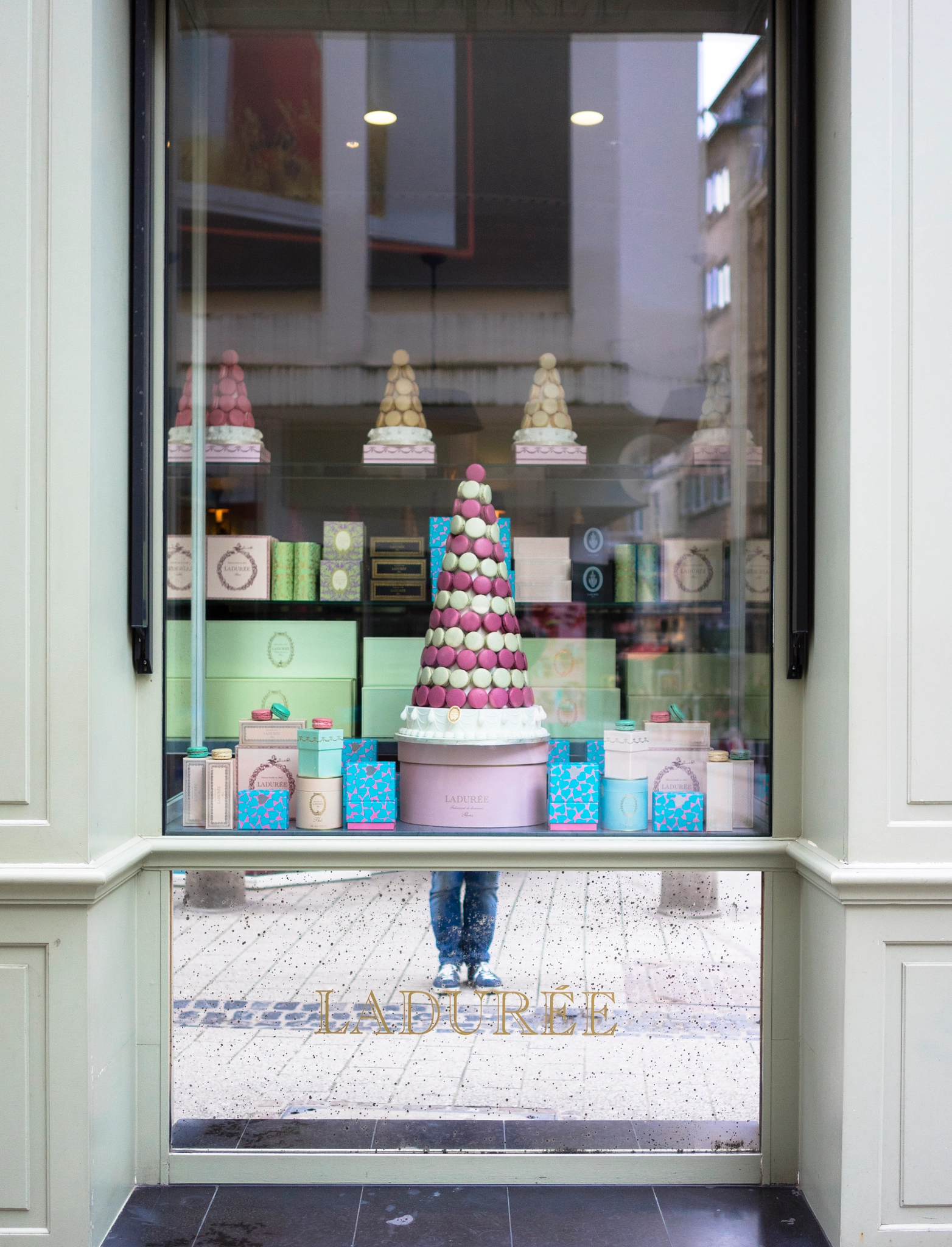 Leica T (Typ 701) + Summicron T 1:2 23 ASPH. sample photo. Macarons photography
