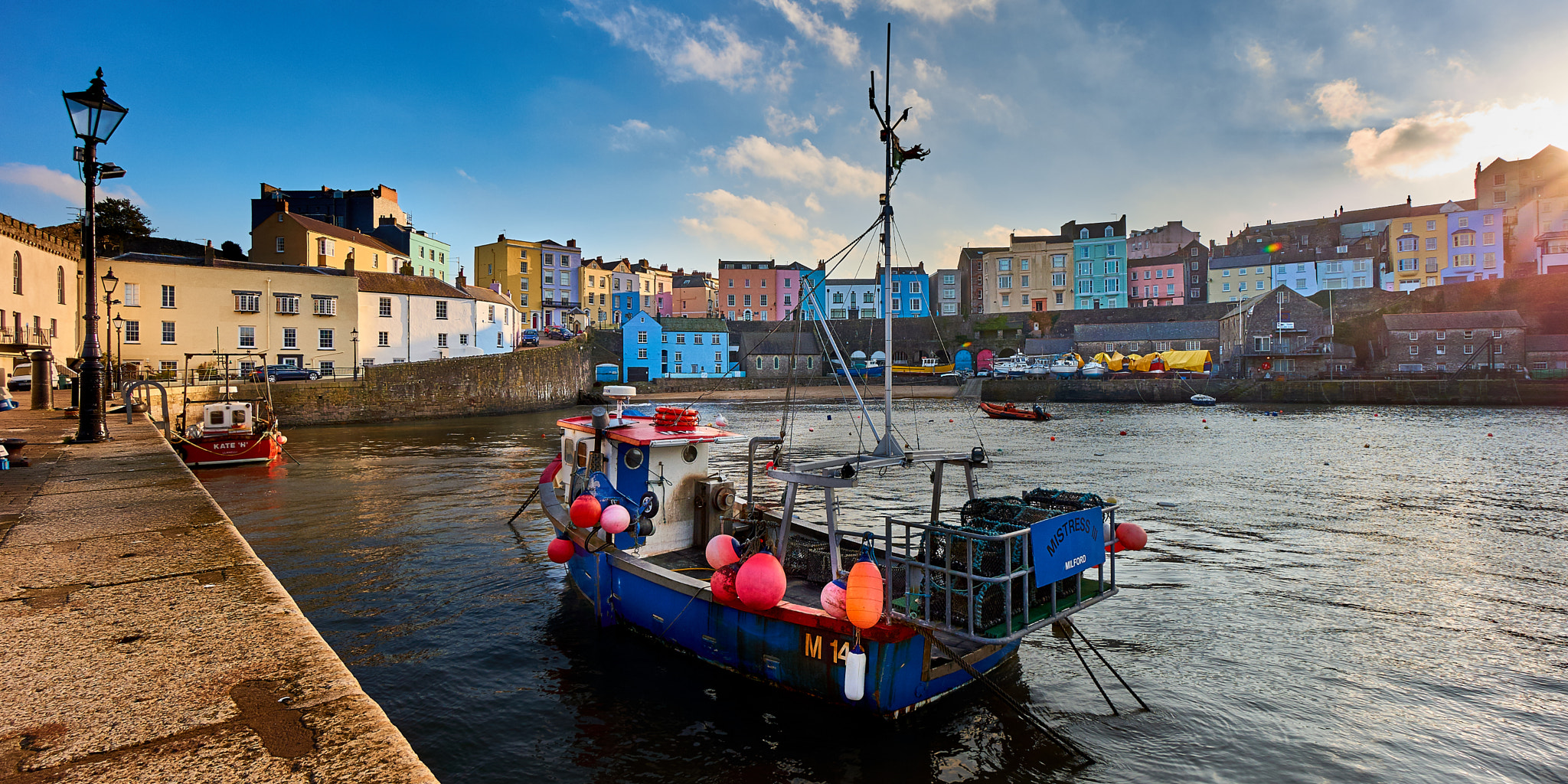 Sony Alpha a5000 (ILCE 5000) + Sony E 10-18mm F4 OSS sample photo. Tenby harbour photography