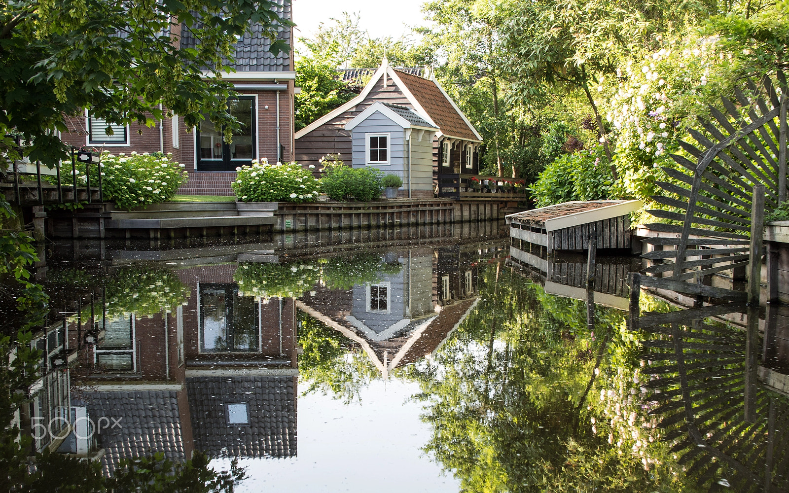 Panasonic Lumix G X Vario 12-35mm F2.8 ASPH Power OIS sample photo. Broek-in-waterland photography