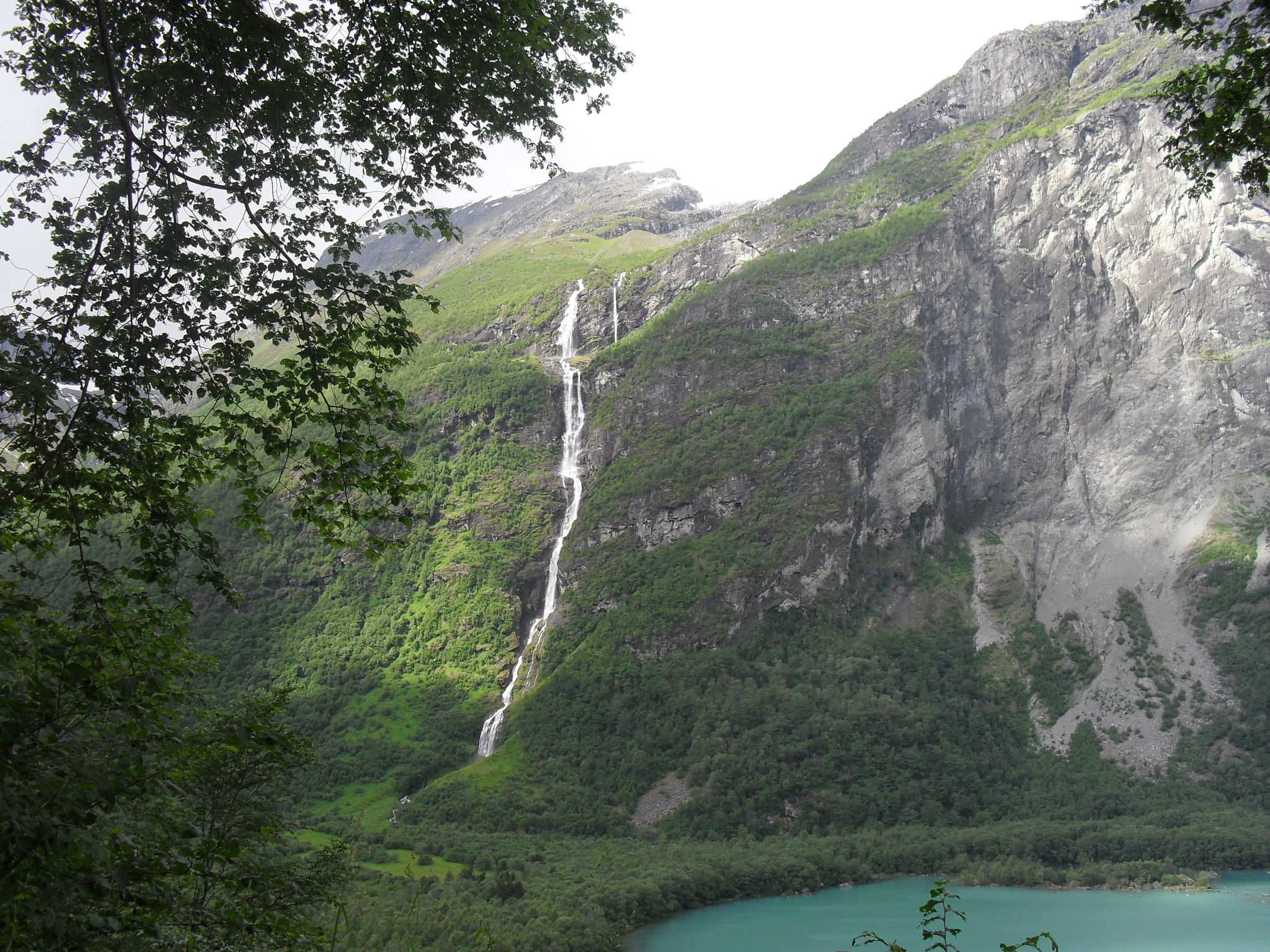 Samsung ES55,ES57 / VLUU ES55 /  SL102 sample photo. Waterfall and lake norway photography